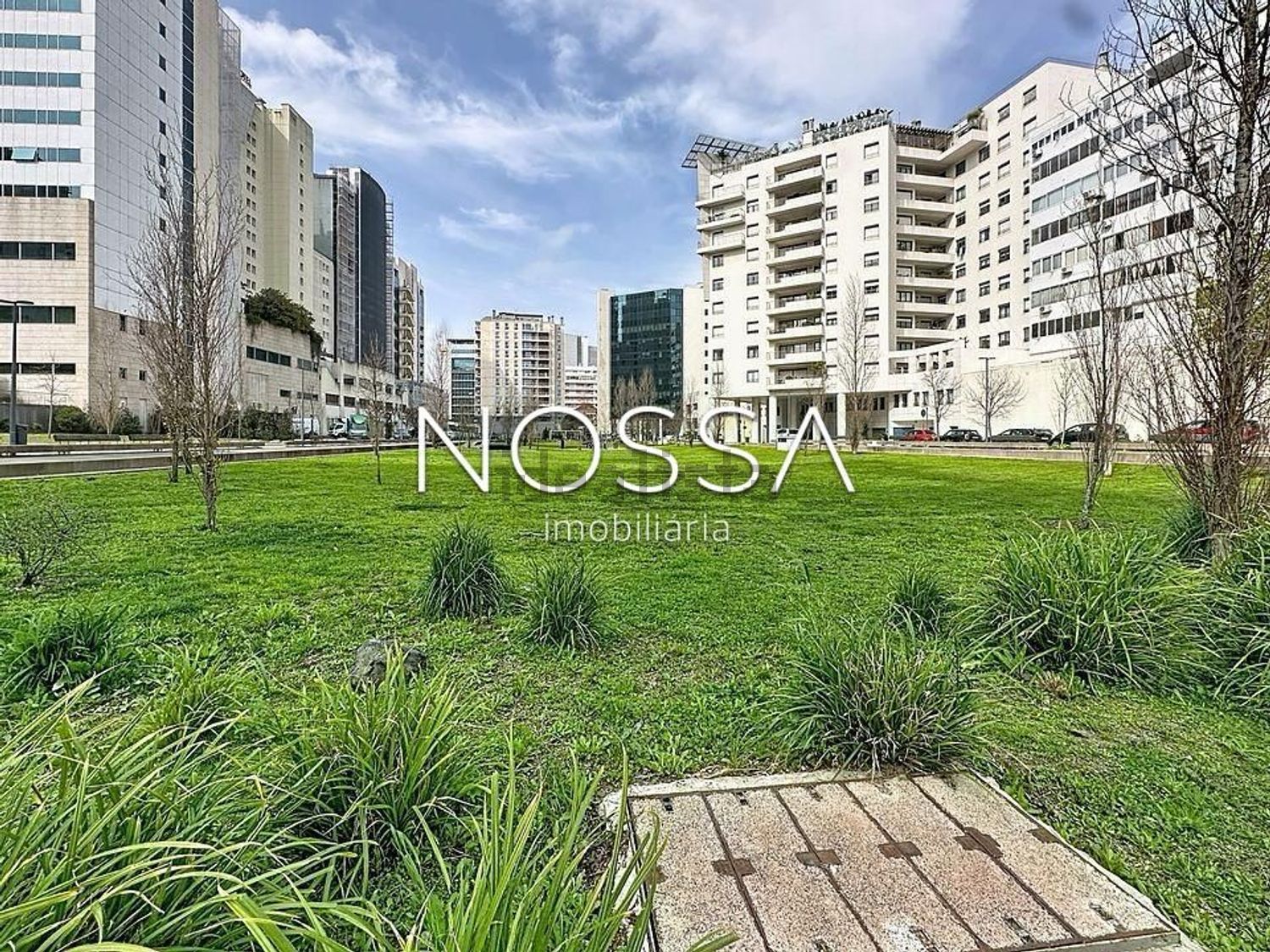 公寓 t5出售在Avenida Columbano Bordalo Pinheiro s/n - 花园