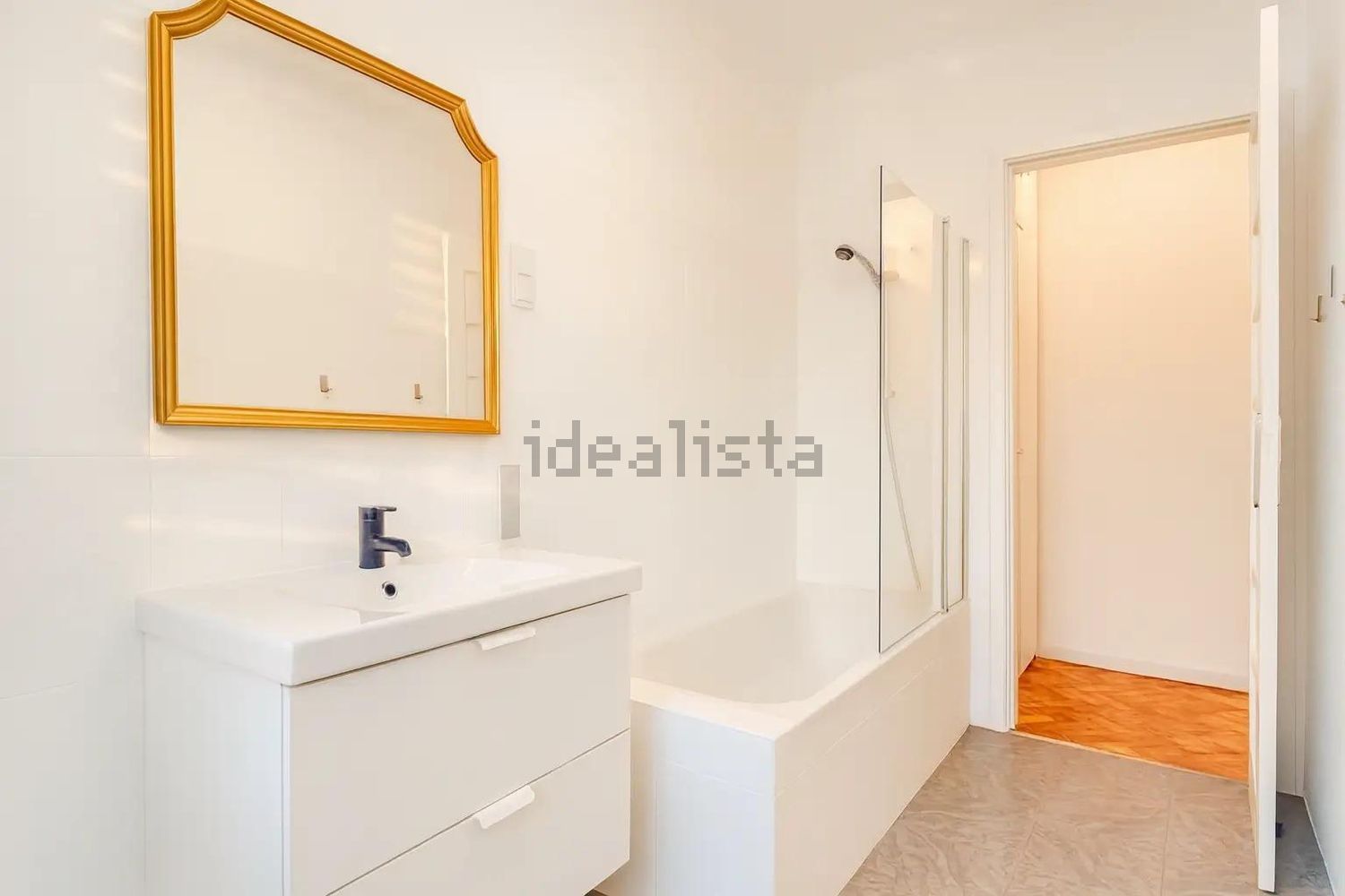 出租房间在Rua do Forno do Tijolo, 29 - 卫生间