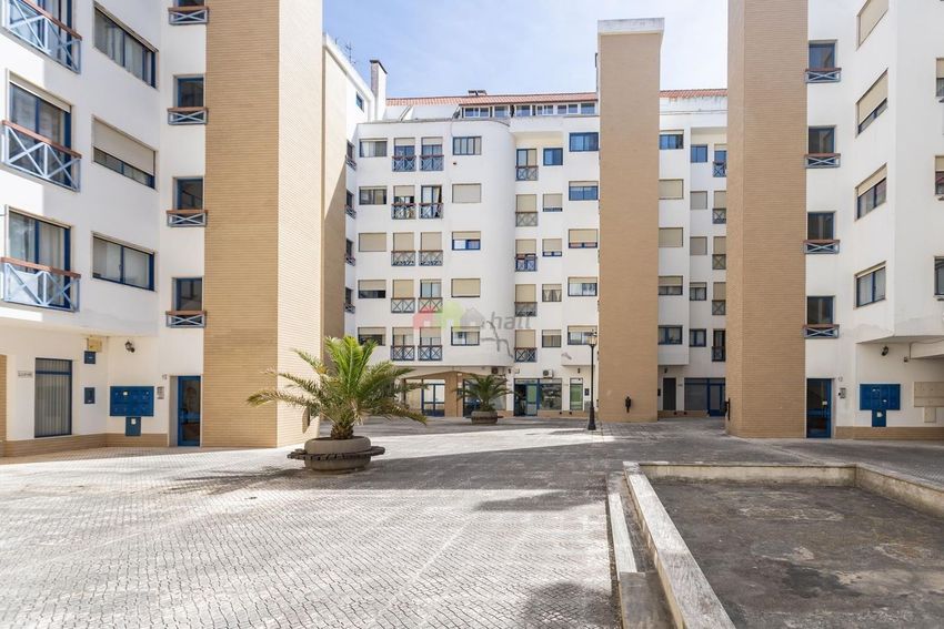 公寓 t4出售在Rua Luís Calado Nunes s/n