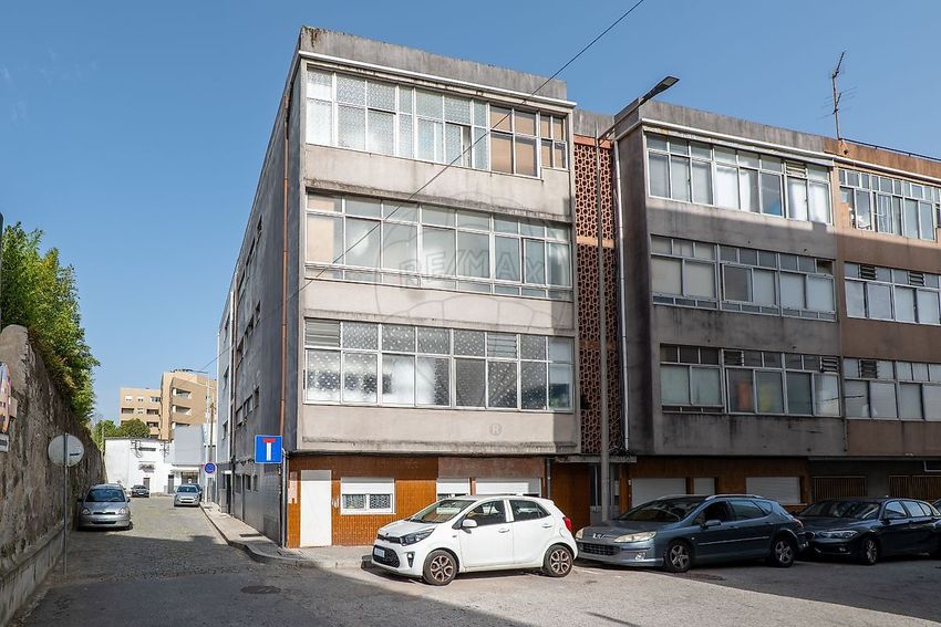 公寓 t1出售在Rua de Ramalho Ortigão