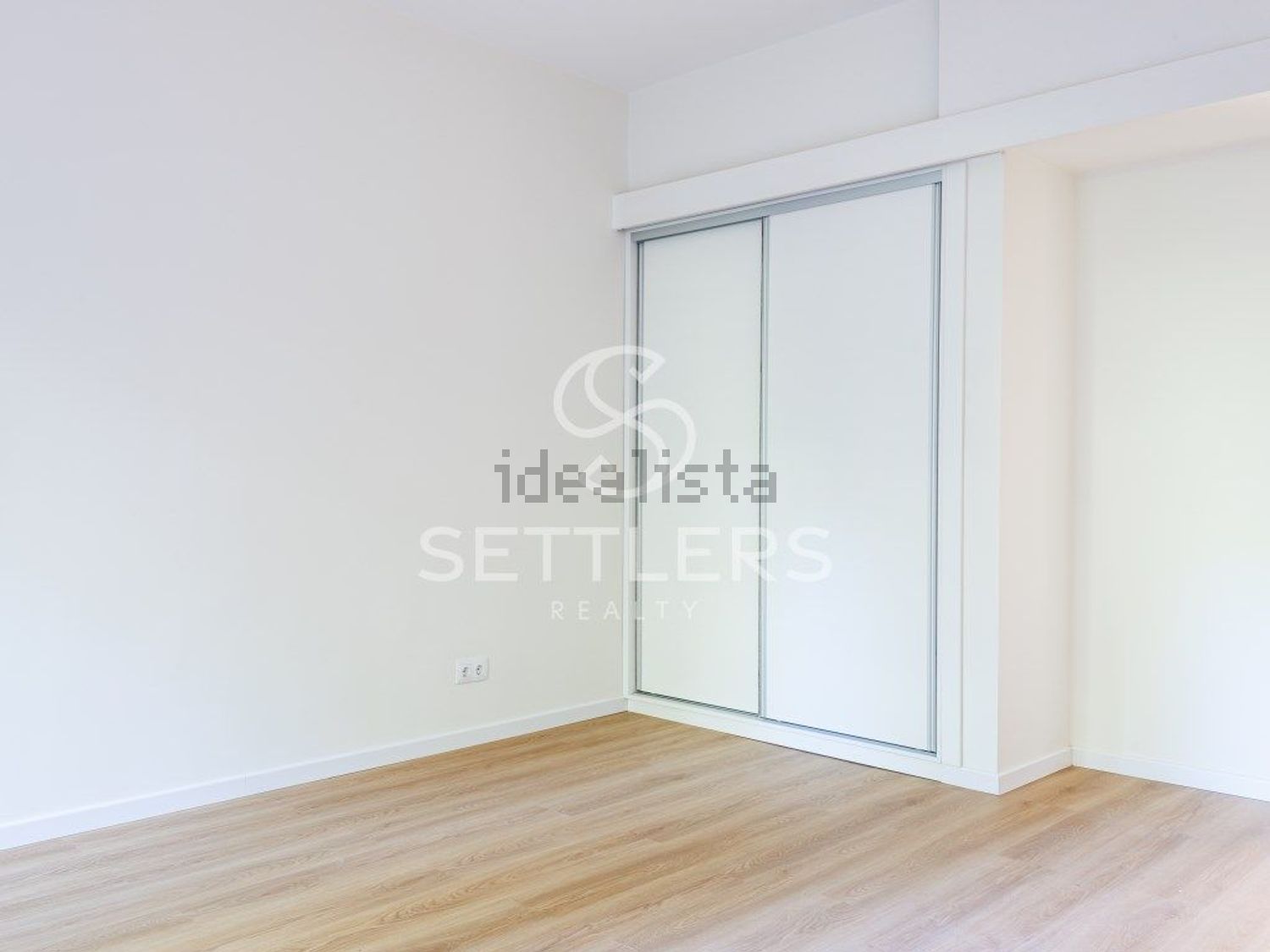 公寓 t1出售在 Centro do Estoril - 卧室