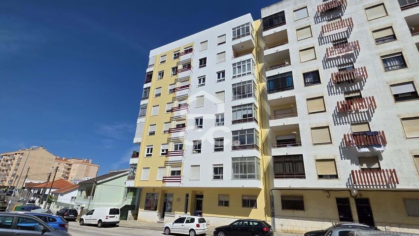 公寓 t3出售在 Agualva