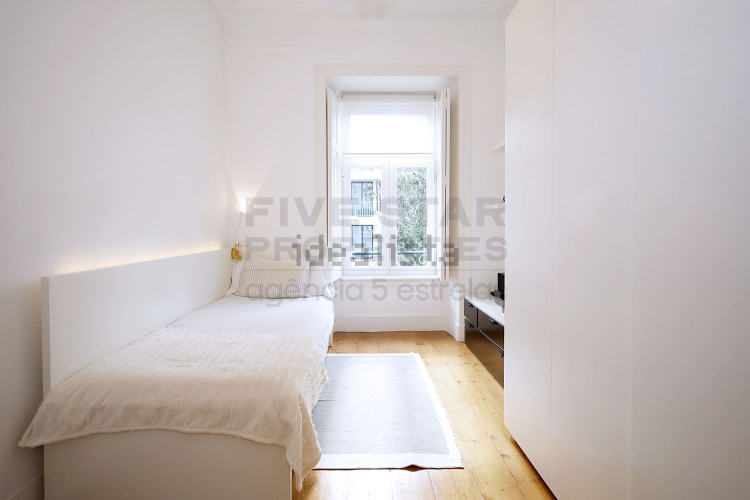 公寓 t4出售在Avenida Visconde de Valmor, 20 a - 卧室