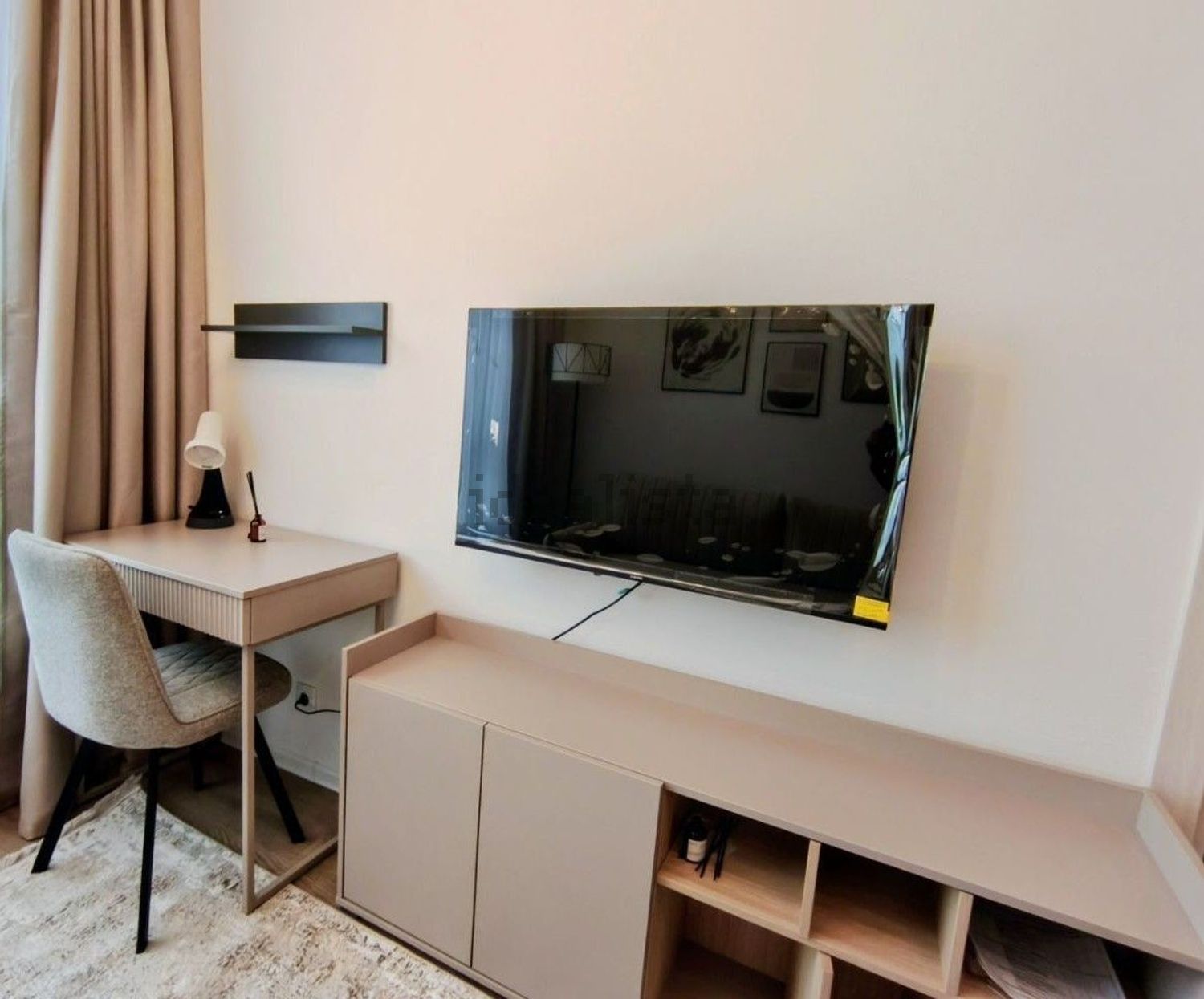 出租公寓 t1在Avenida Bocage, 32 - 客厅