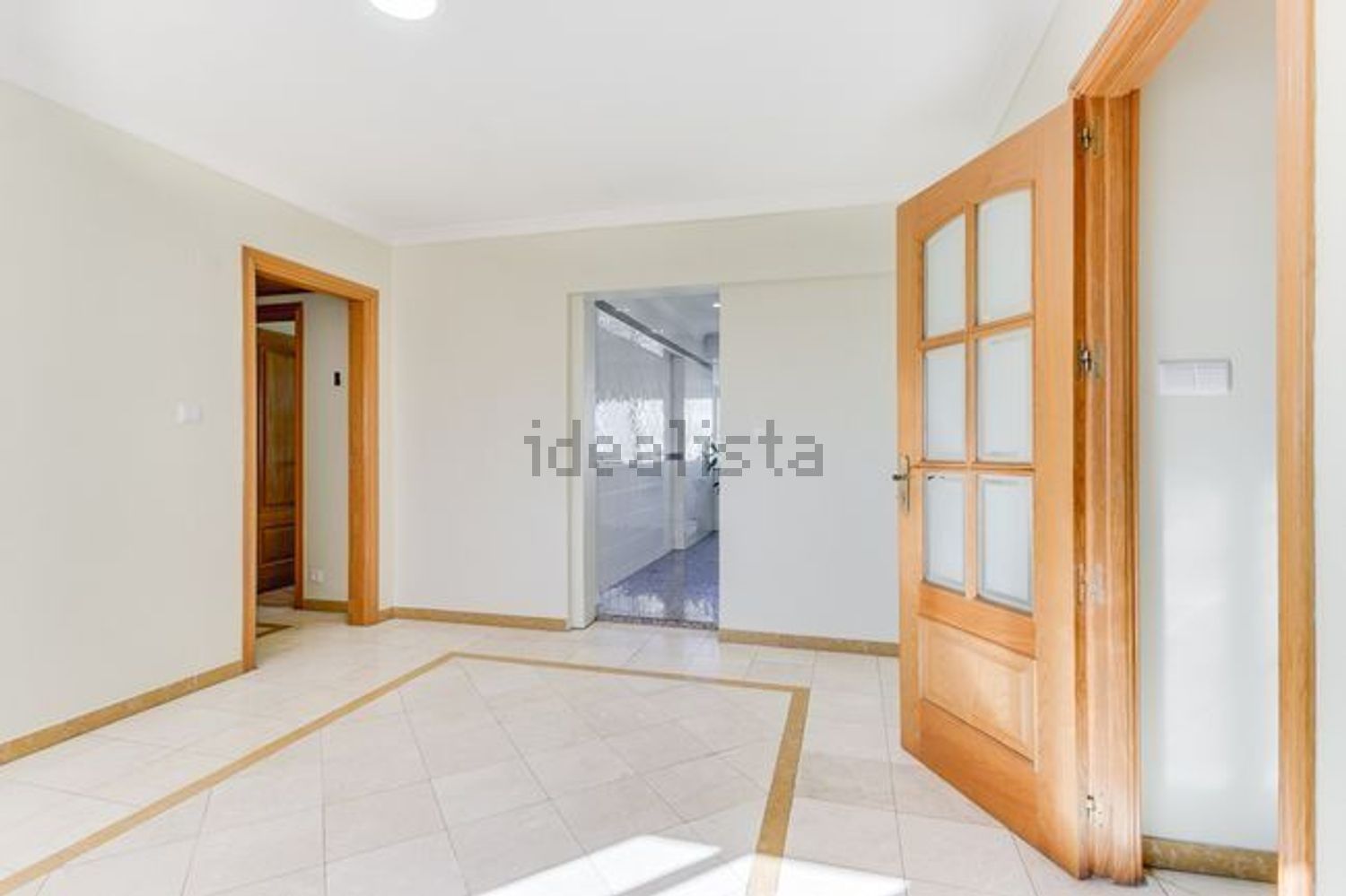 公寓 t4出售在Rua Cidade da Praia, 371 - 客厅