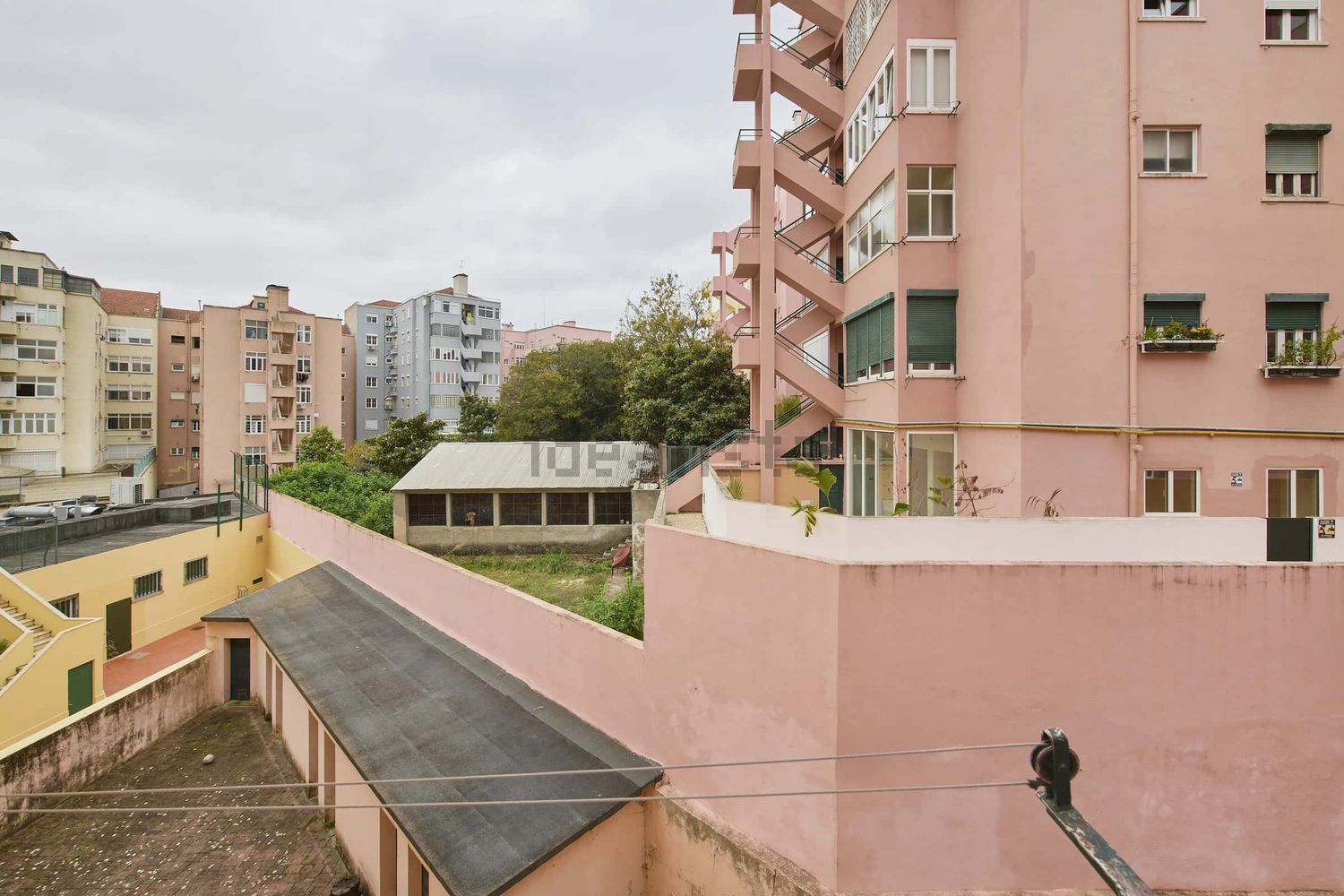 出租房间在Avenida Almirante Reis, 229 - 视线