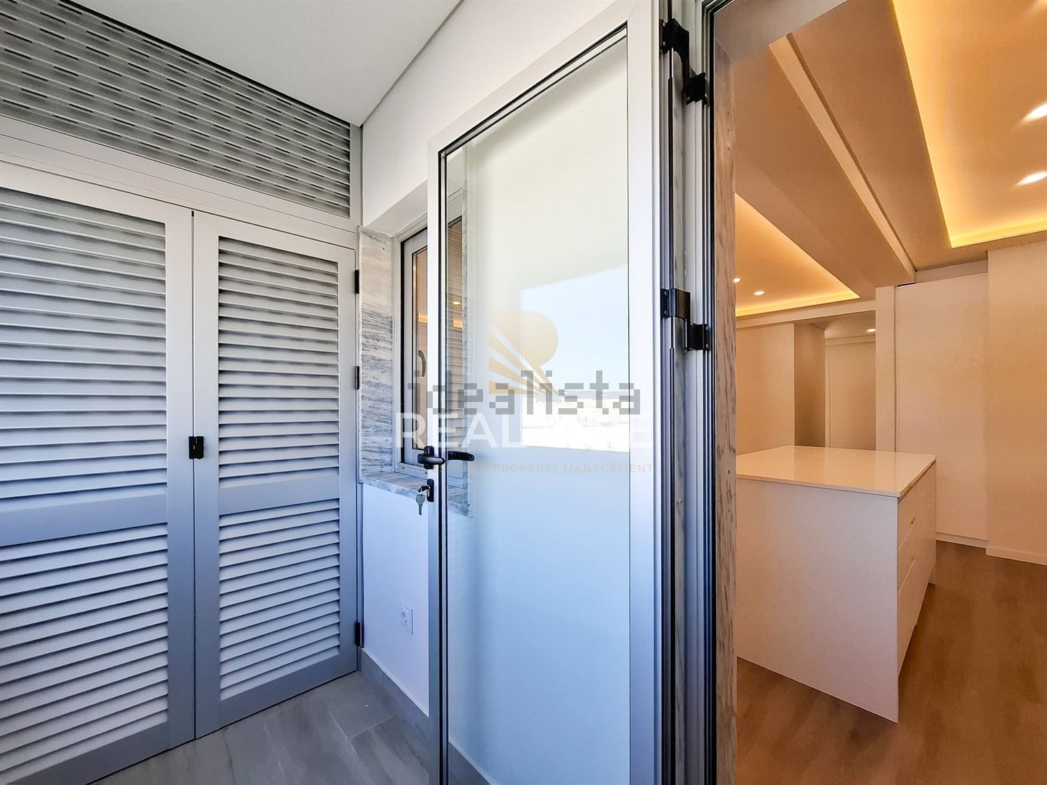 公寓 t3出售在Avenida José da Costa Mealha, 82 - 详情