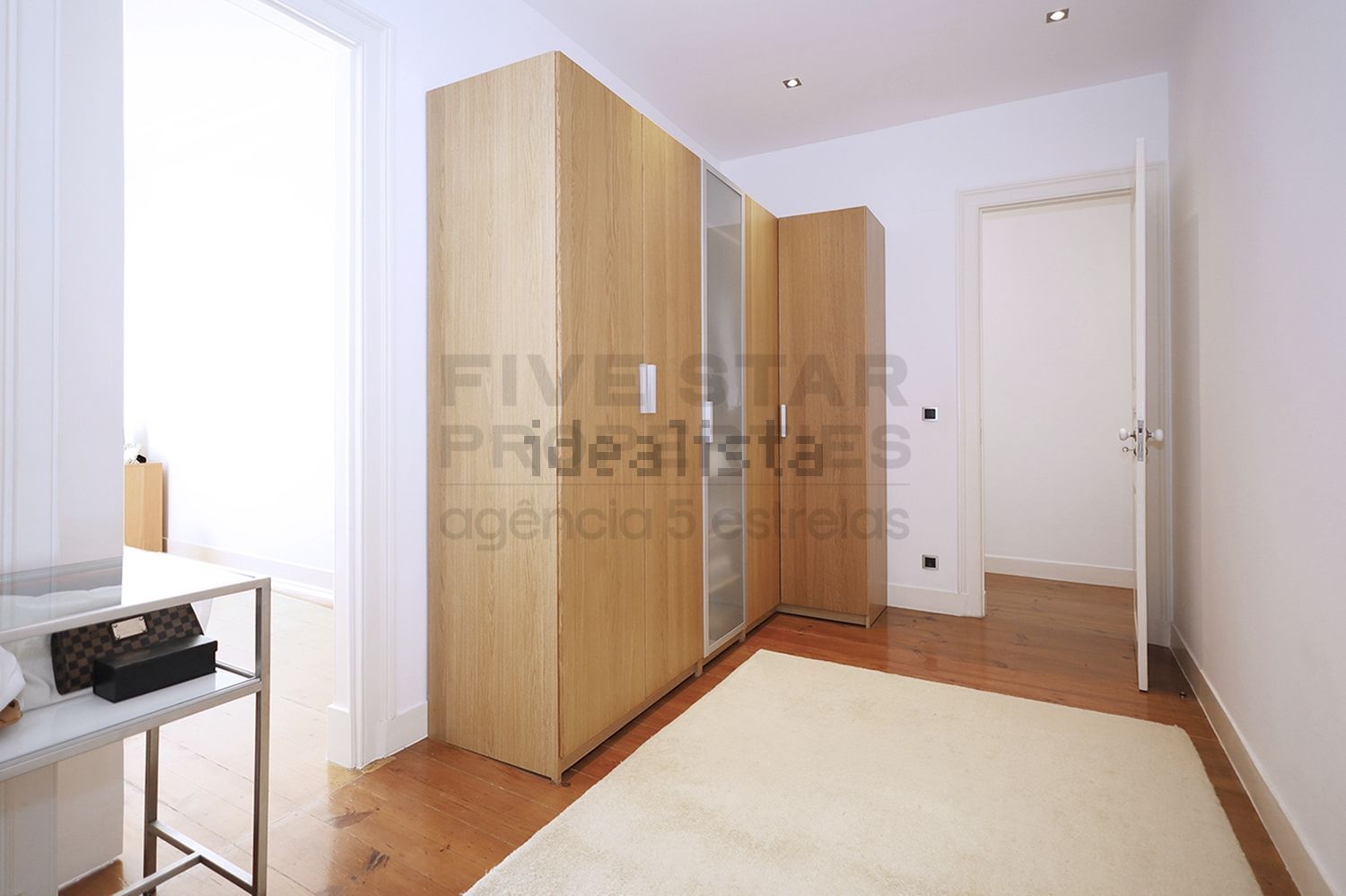 公寓 t4出售在Avenida Visconde de Valmor, 20 a - 照片