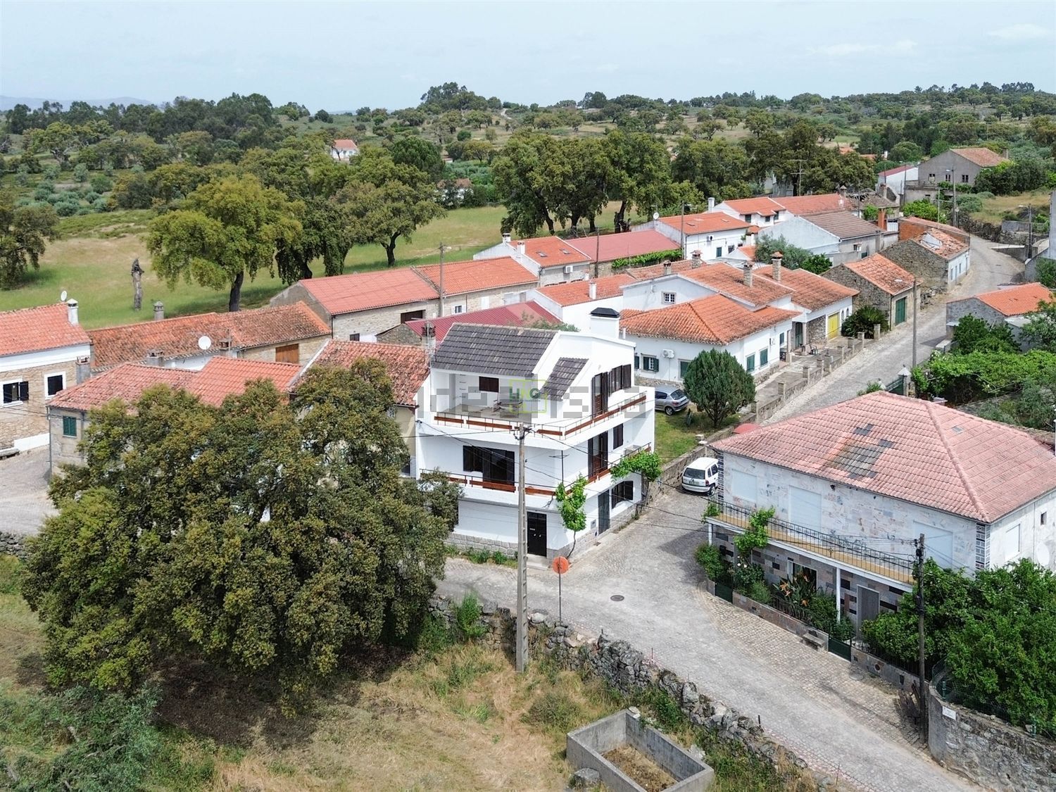 小楼房或独栋别墅出售在 São Miguel de Acha - 视线