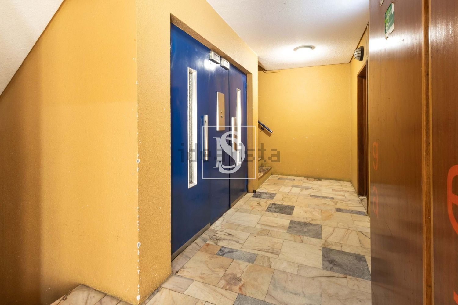 公寓 t3出售在Estrada do Olho de Água, 83800320 - 过道