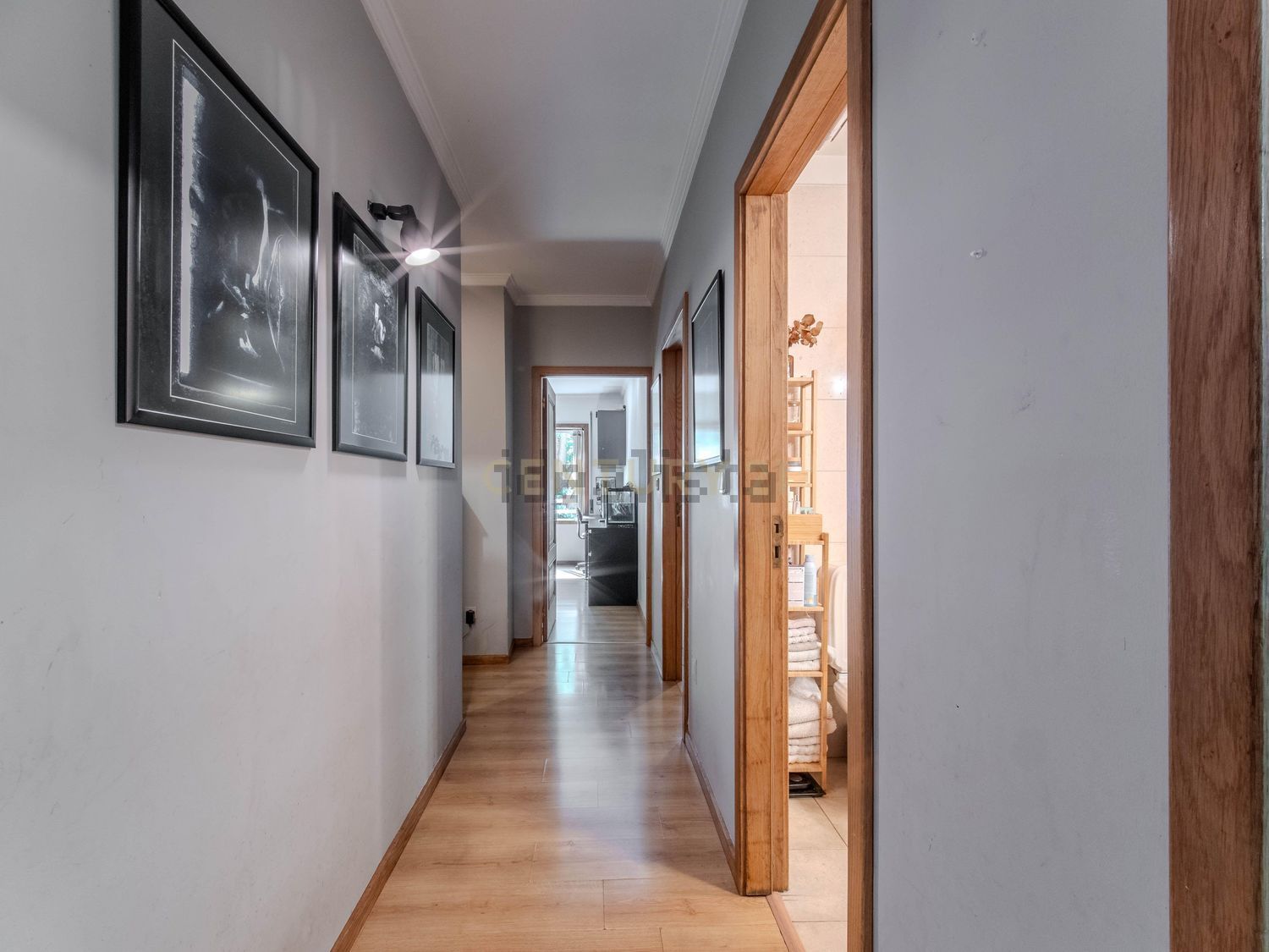公寓 t3出售在Avenida Dom Afonso Henriques, 1105 - 过道