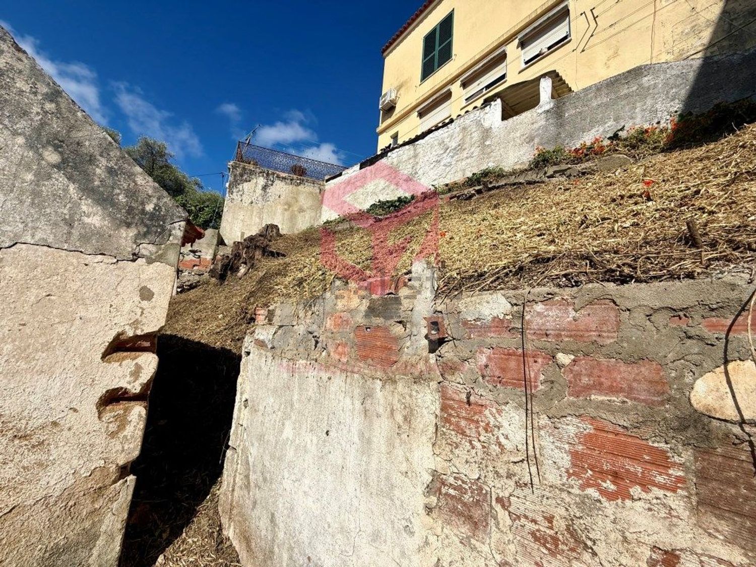 小楼房或独栋别墅出售在Rua Forte de São Tiago, 3 - 照片