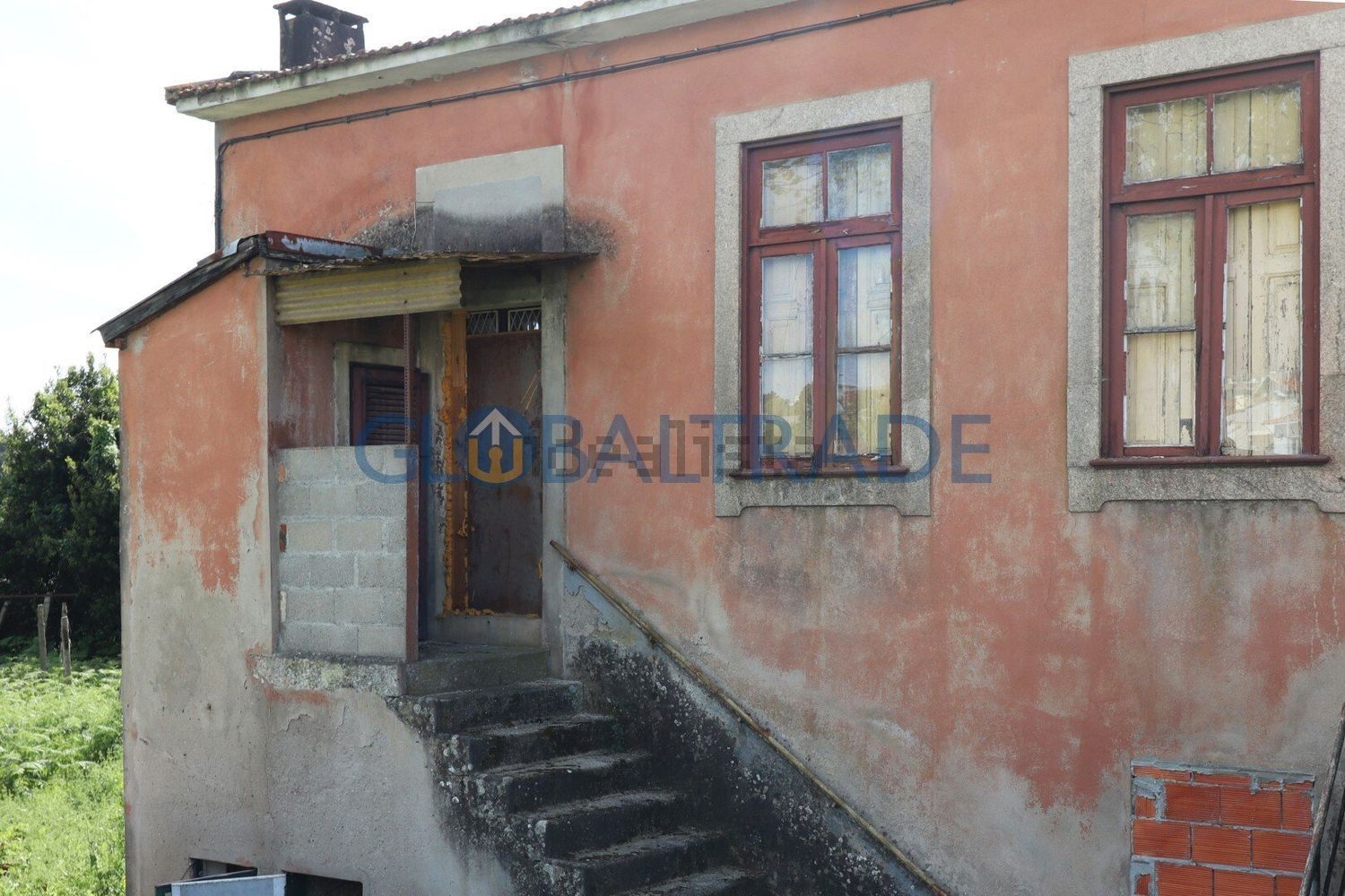 小楼房或别墅出售在 Valbom - 外立面