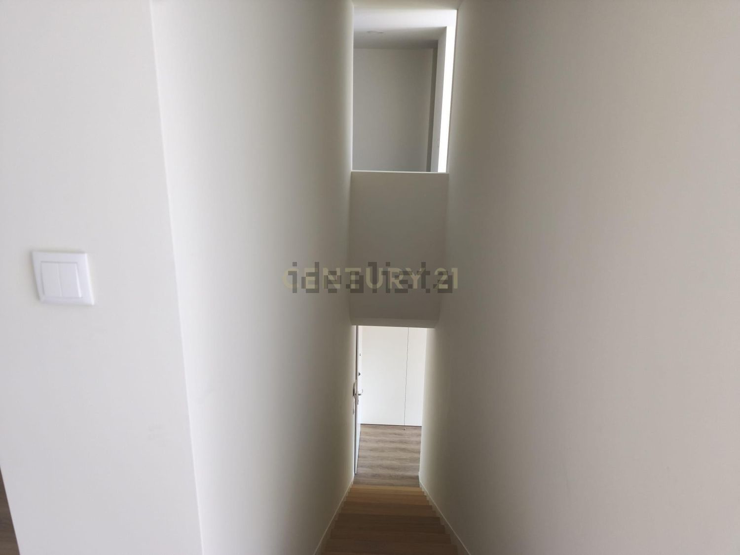 复式公寓出售在Rua Conde de Bertiandos, 317 - 照片