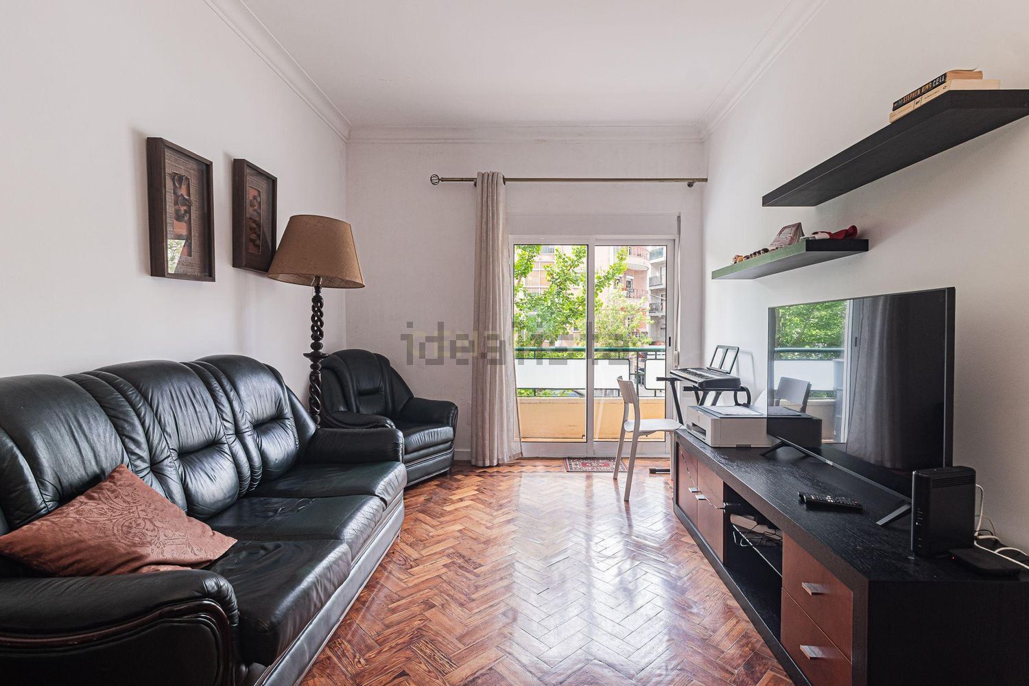 出租公寓 t2在Avenida Dom Nuno Álvares Pereira, 13 - 客厅