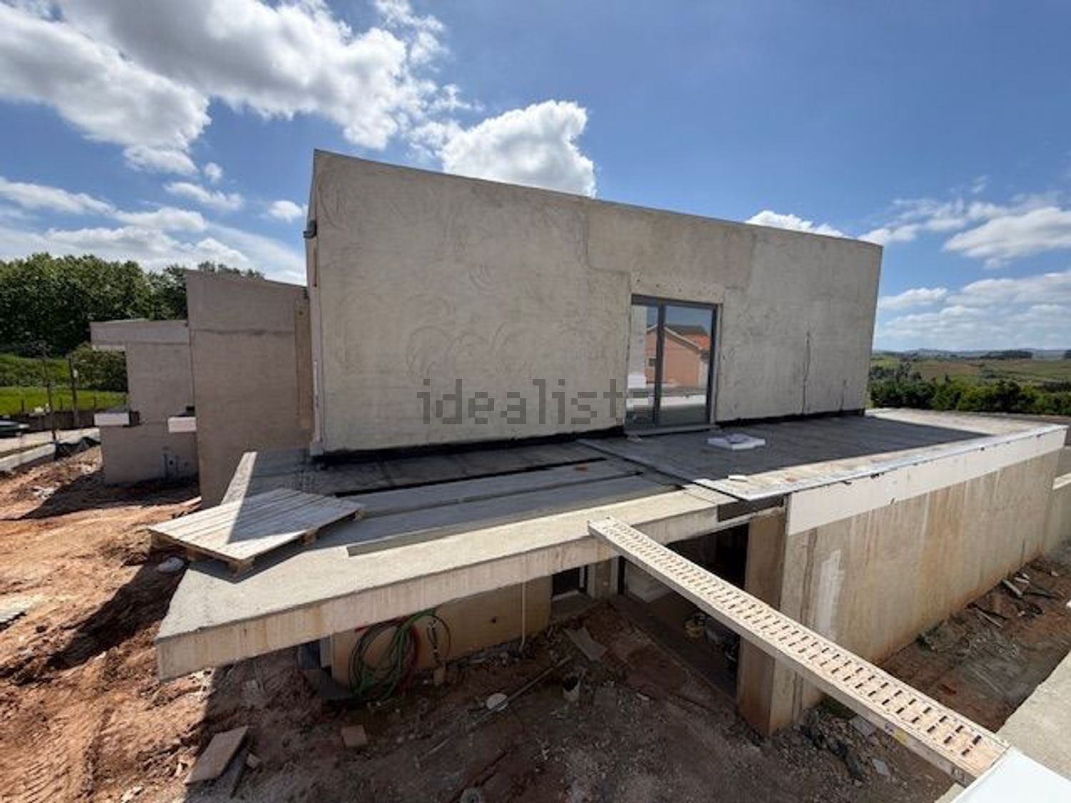 双拼别墅出售在Rua Heitor Bernardes Botado, 19 - 阳台