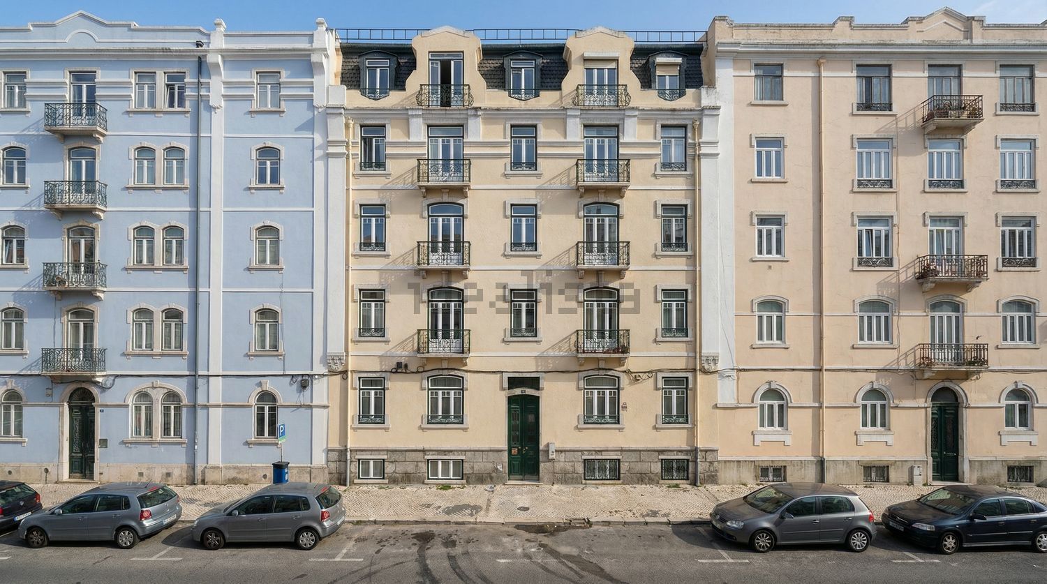 公寓 t3出售在Rua Tenente Ferreira Durão, 12 - 外立面