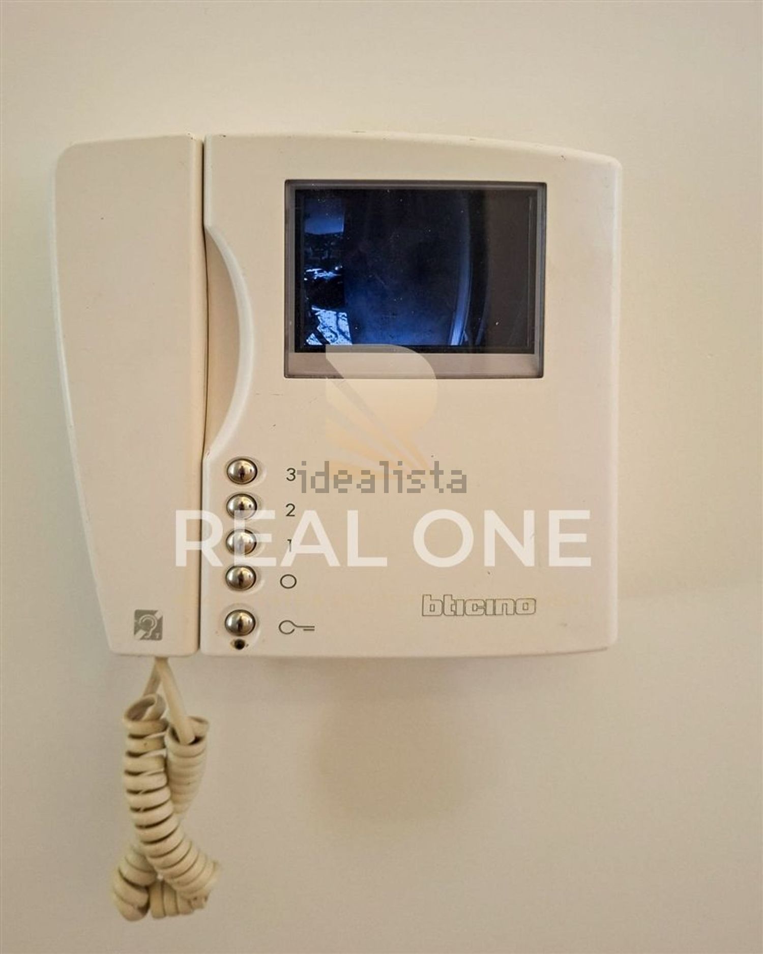 公寓 t3出售在Avenida José da Costa Mealha, 82 - 详情