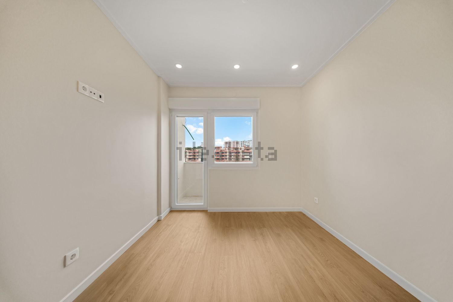 公寓 t3出售在Avenida dos Ciprestes, 45 - 卧室