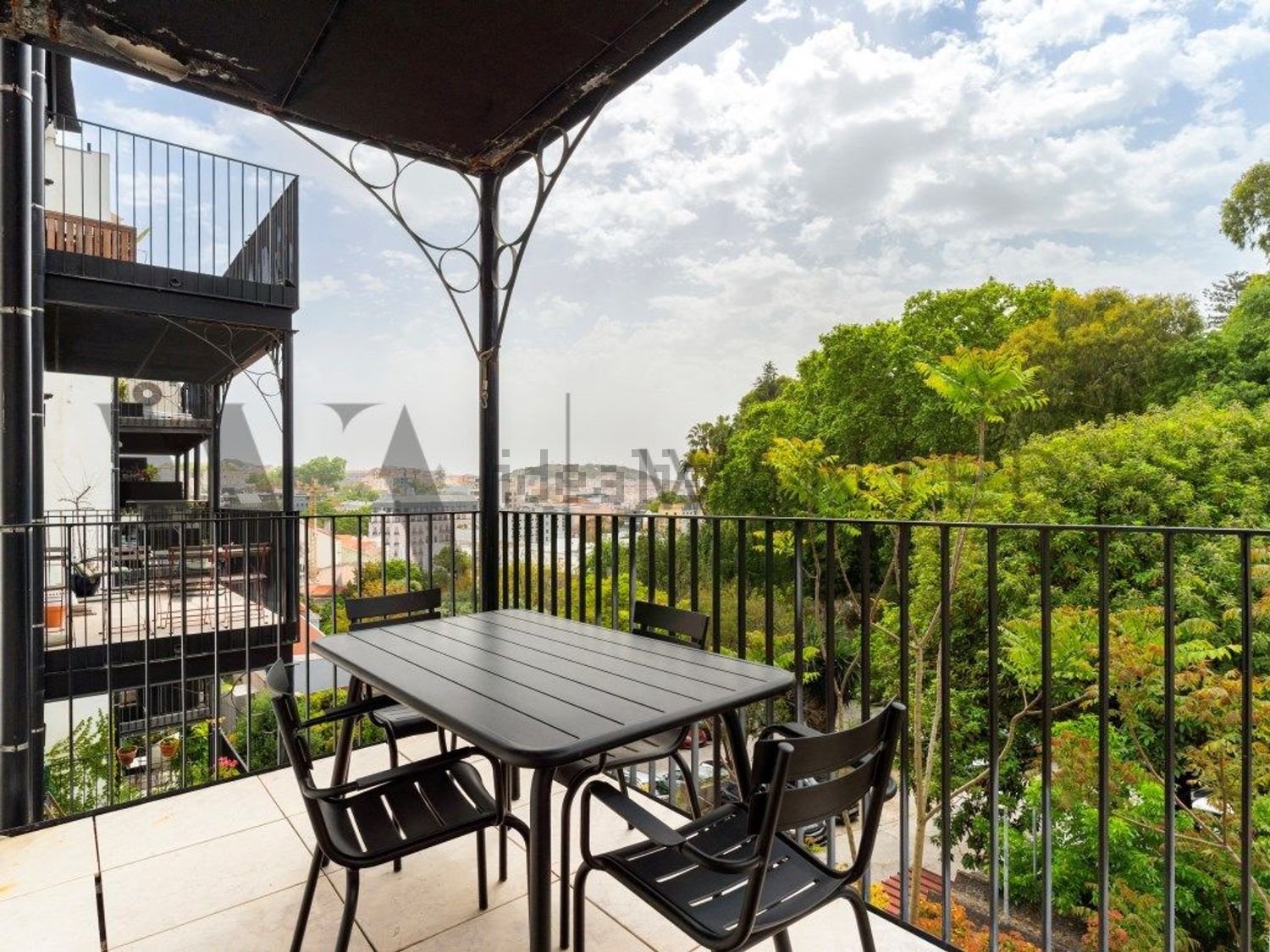 出租公寓 t2在 Av. da Liberdade - Marquês de Pombal - 露台