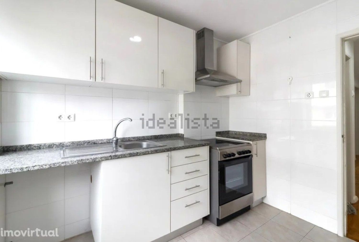 公寓 t1出售在Rua Correia Teles - 厨房