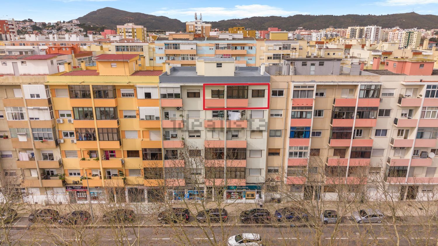 公寓 t3出售在Avenida dos Ciprestes, 45 - 外立面
