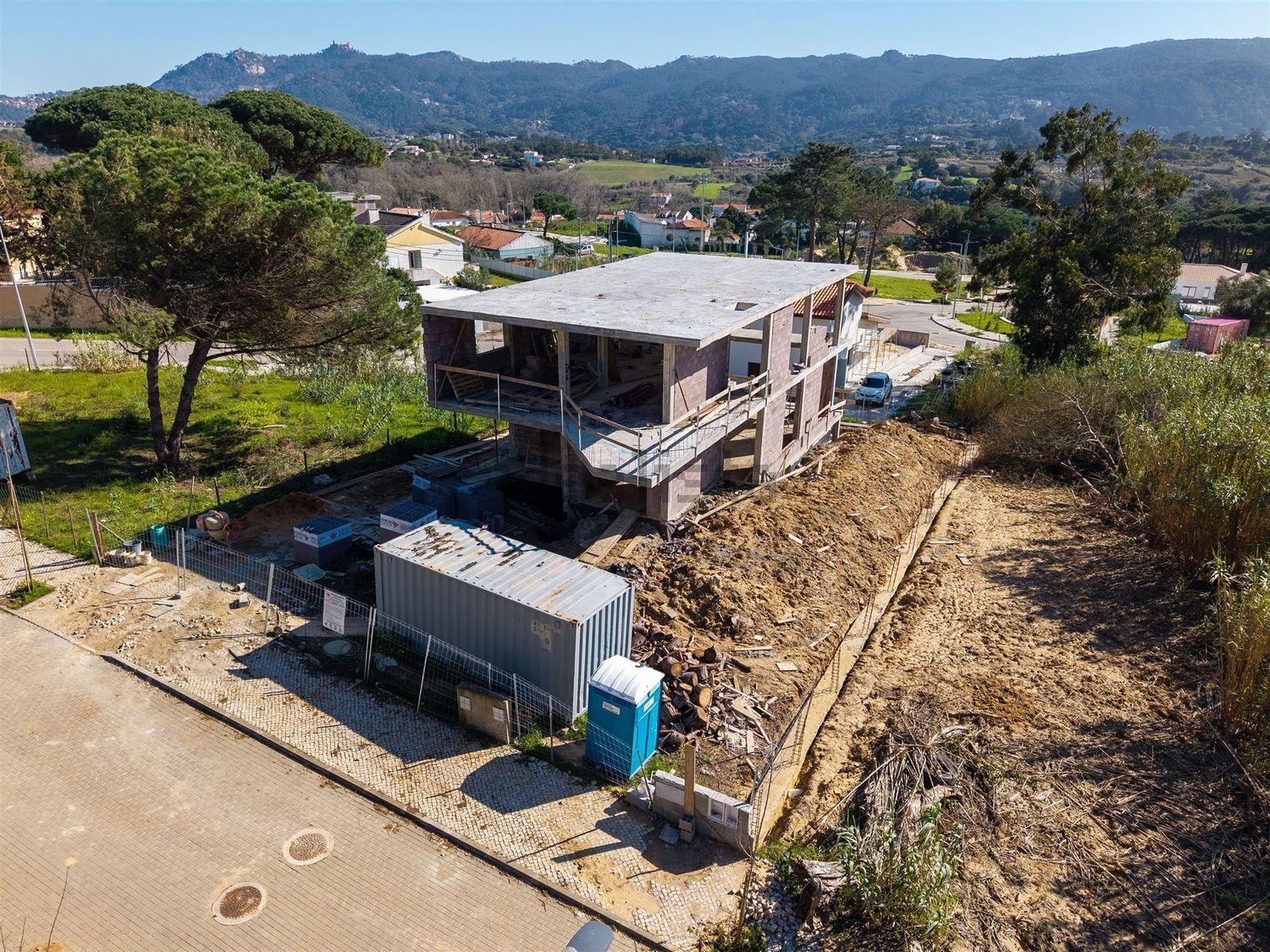 小楼房或独栋别墅出售在Rua Alto do Pedregal, 6 - 照片