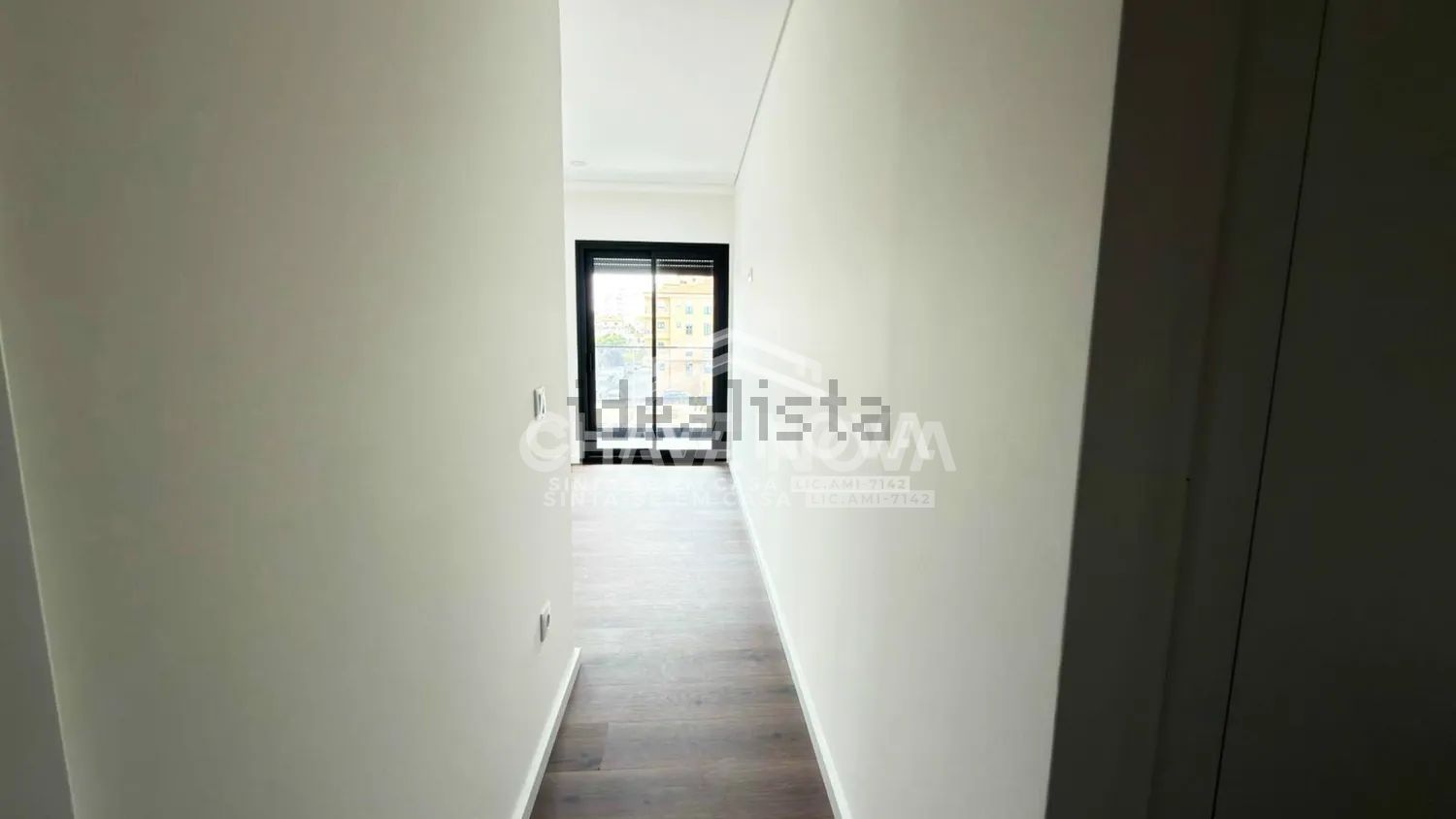 顶层公寓出售在Beco Espinheiro - 过道