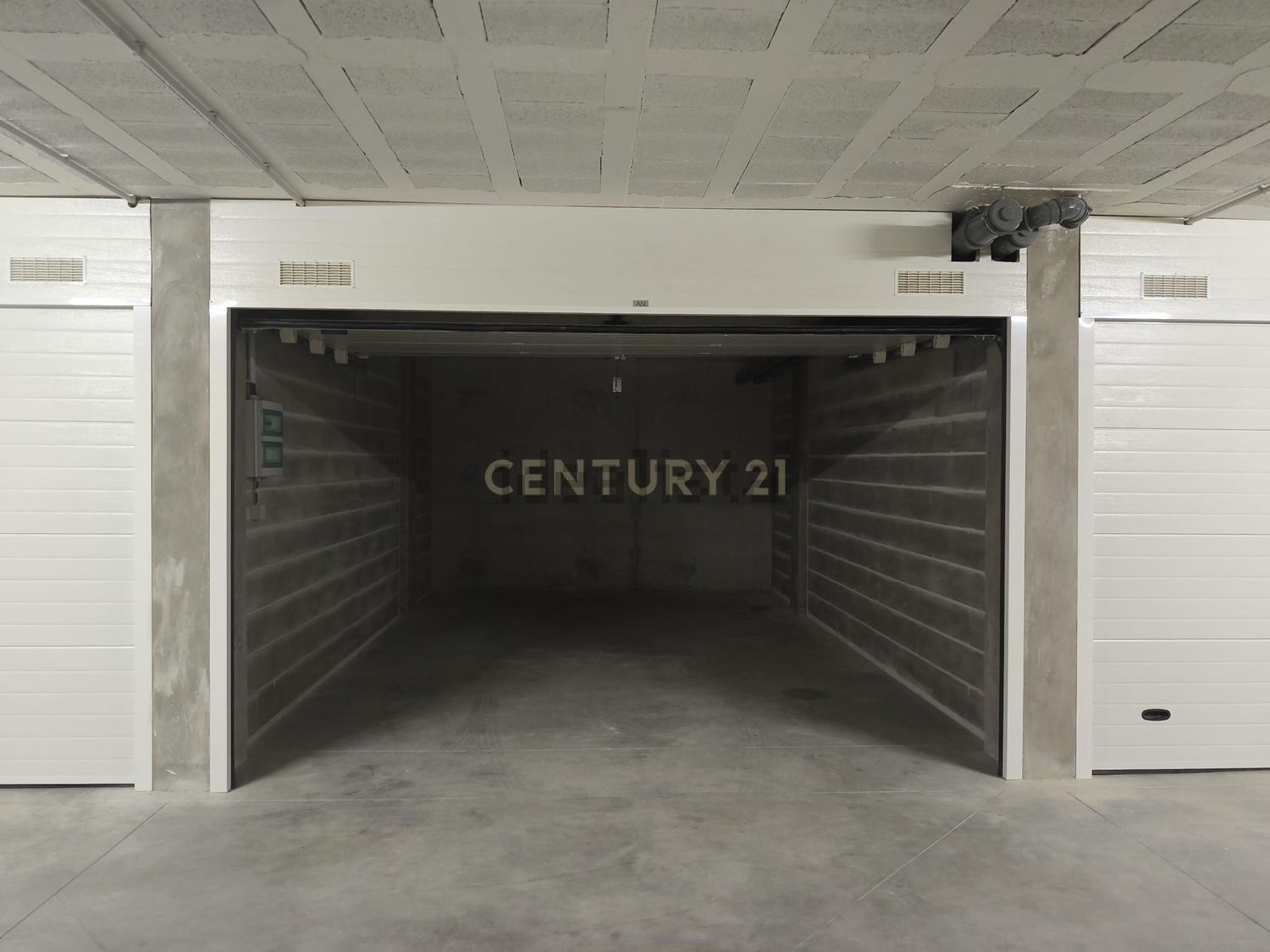 复式公寓出售在Rua Conde de Bertiandos, 317 - 停车位