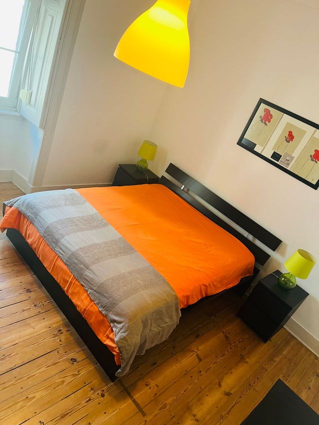 出租房间在Rua Cândido Guerreiro, 6