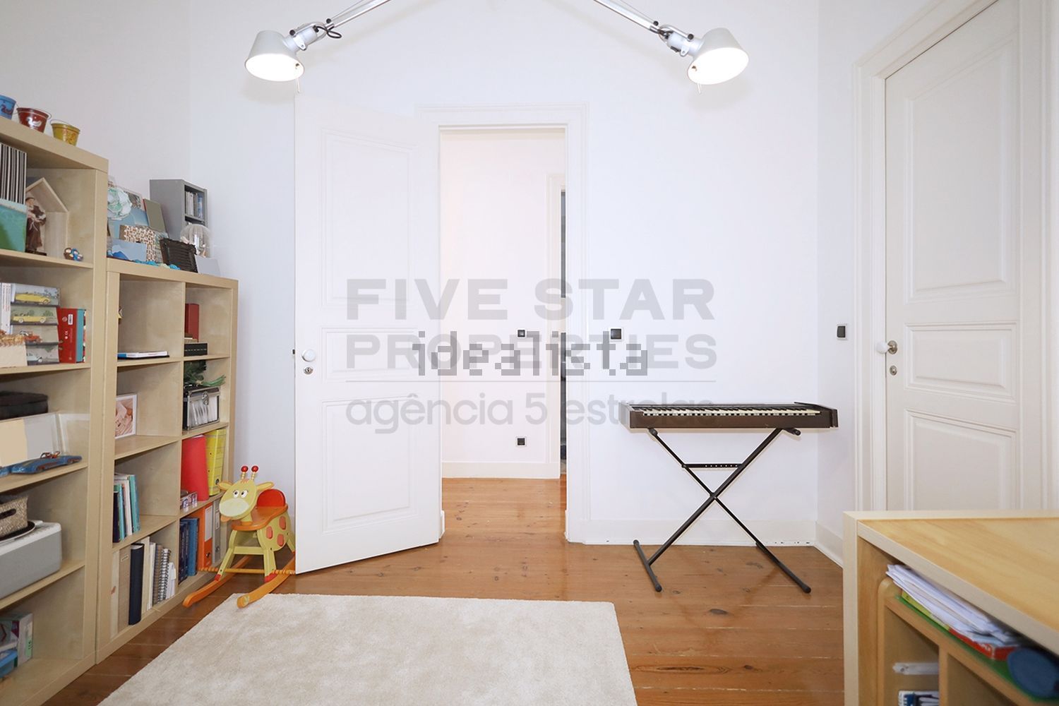 公寓 t4出售在Avenida Visconde de Valmor, 20 a - 照片