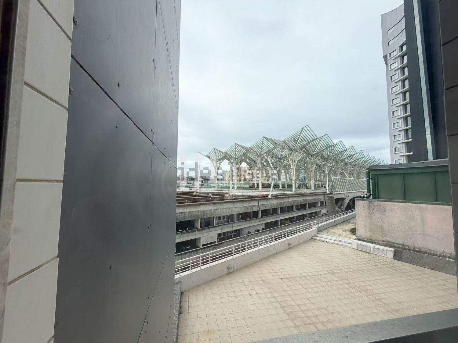 出租公寓 t3在Avenida Dom João II - 阳台