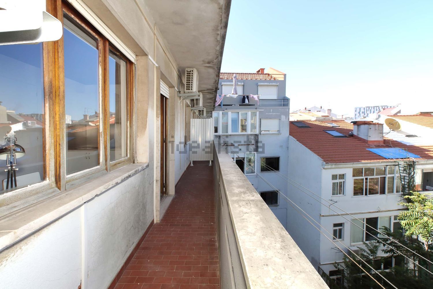 出租房间在Rua Ferreira Lapa, 4 - 阳台