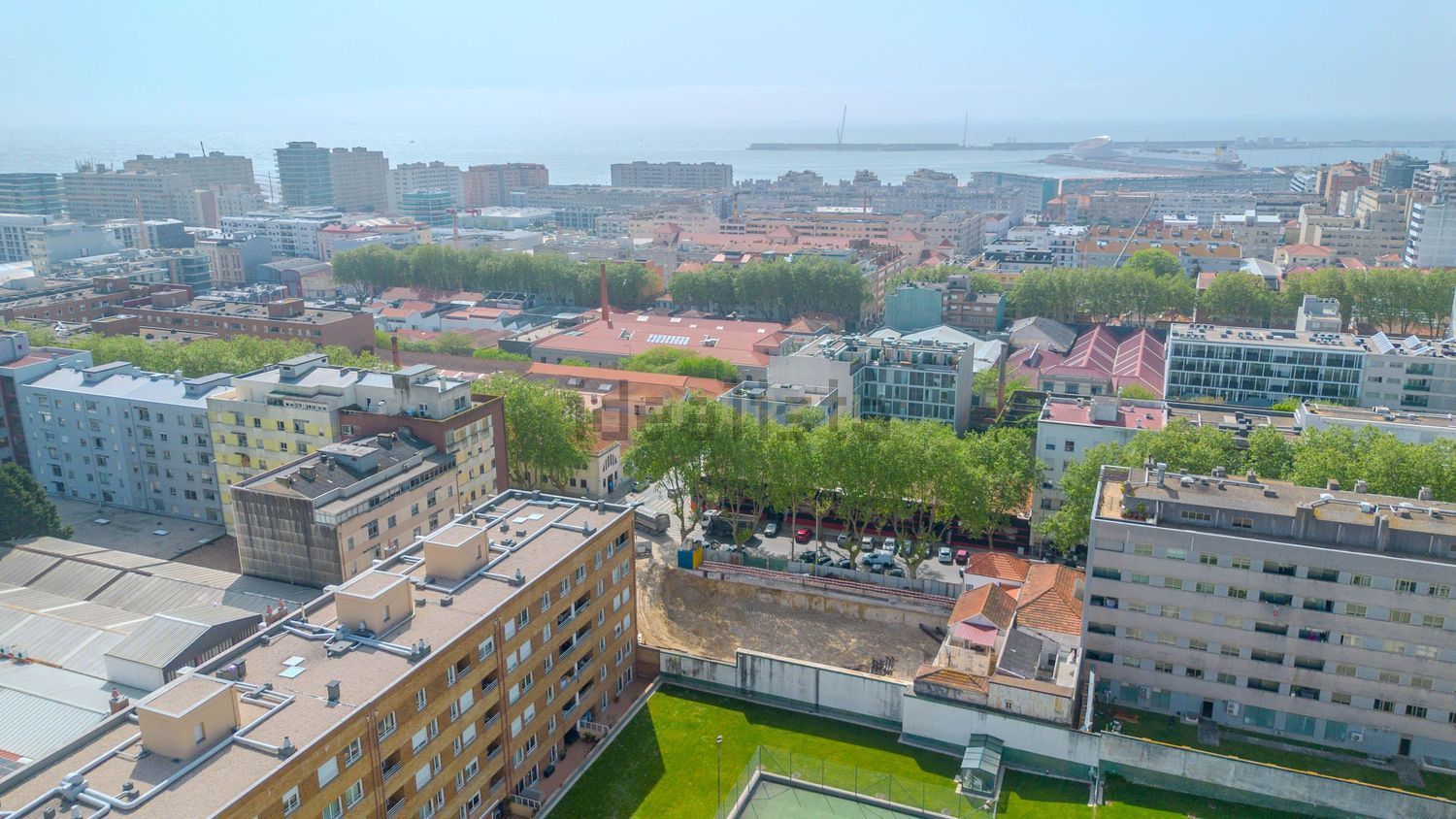 公寓 t3出售在Avenida Dom Afonso Henriques, 1105 - 照片