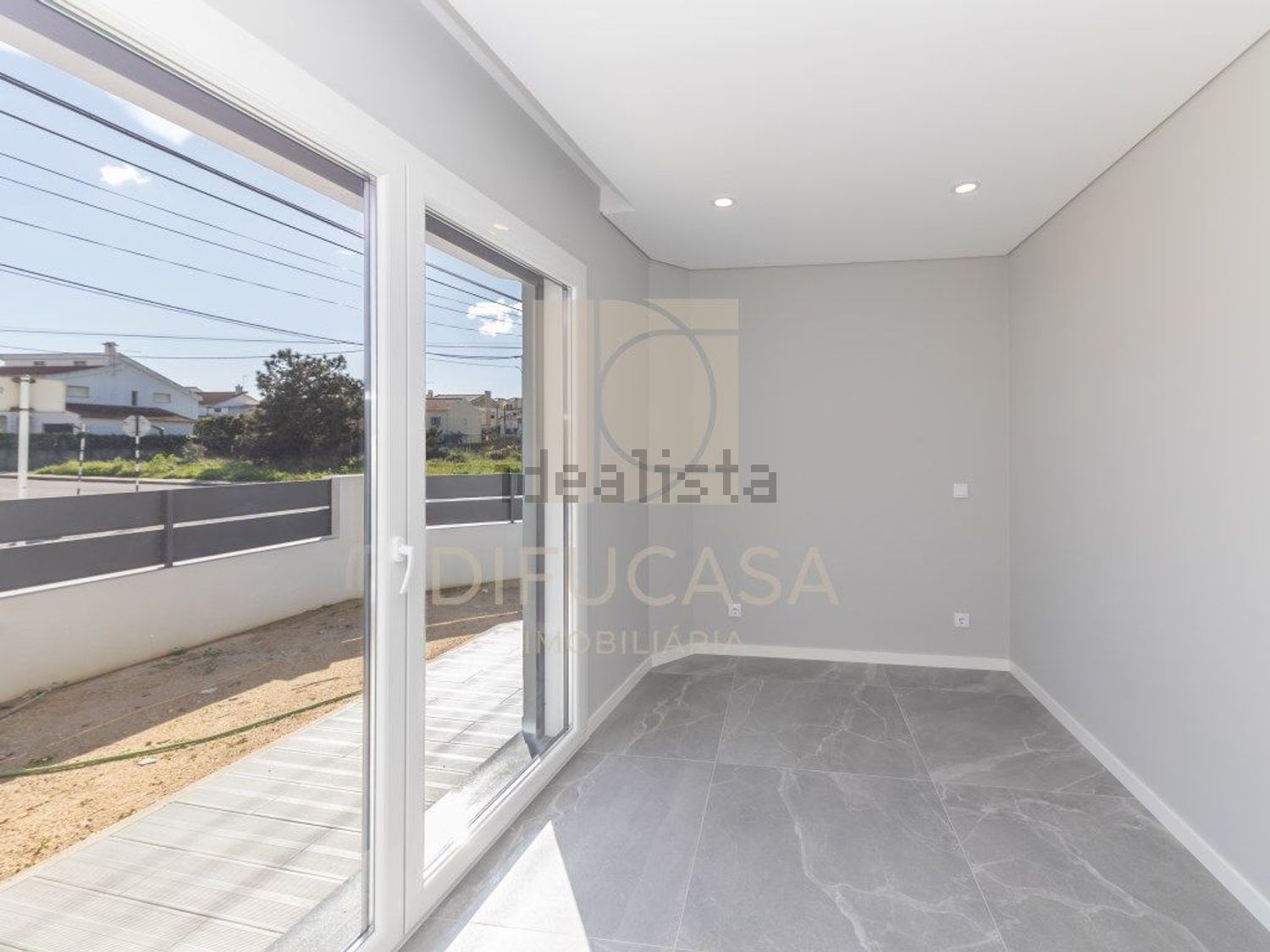 小楼房或独栋别墅出售在 Quinta da Lobateira - 阳台