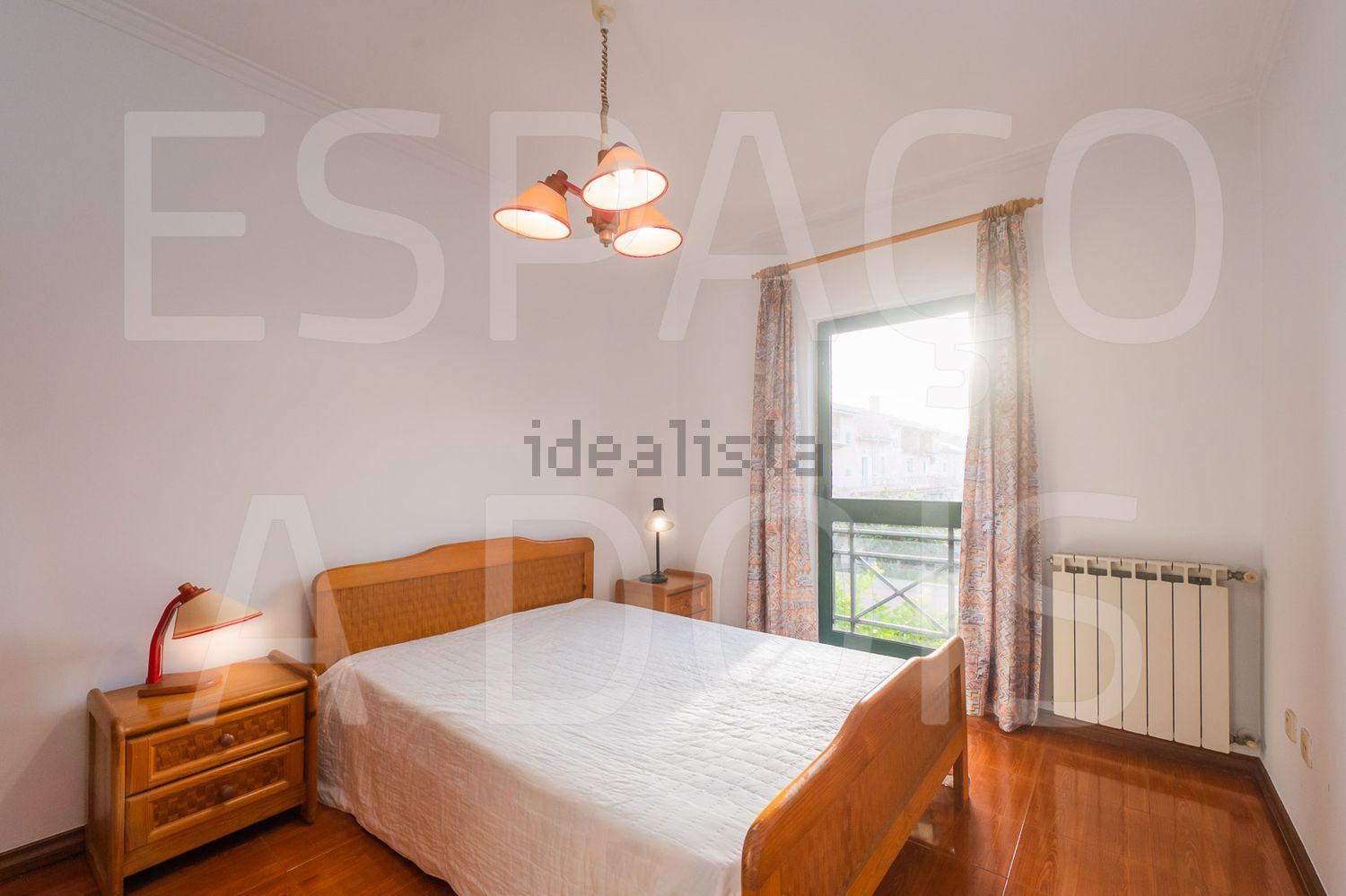 双拼别墅出售在 Massamá - 卧室