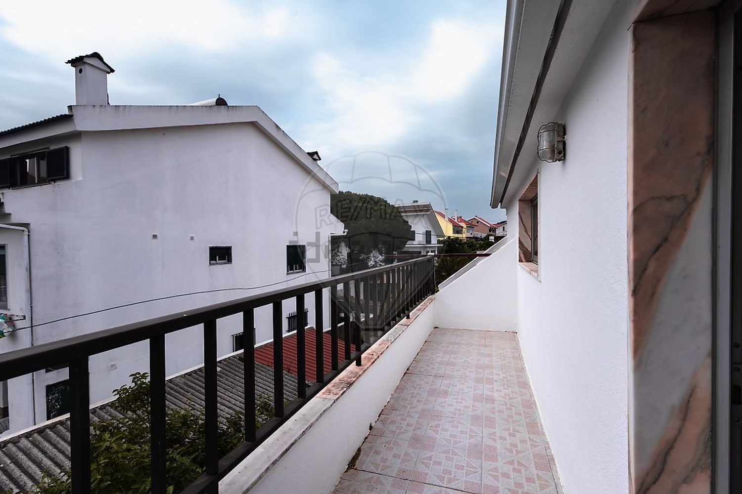 小楼房或独栋别墅出售在Rua Soares dos Reis - 阳台