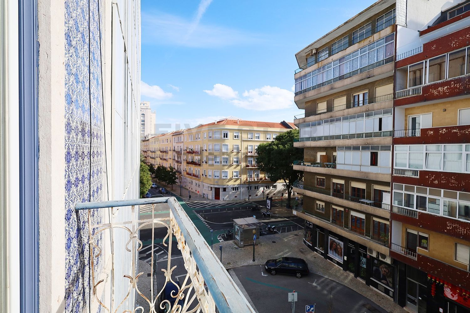 公寓 t4出售在Avenida Visconde de Valmor, 20 a - 视线