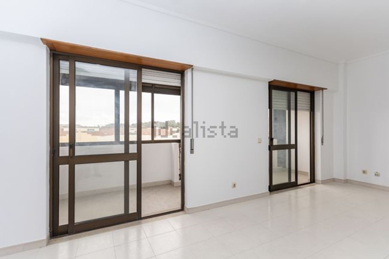 公寓 t3出售在Avenida António José Gomes s/n - 客厅