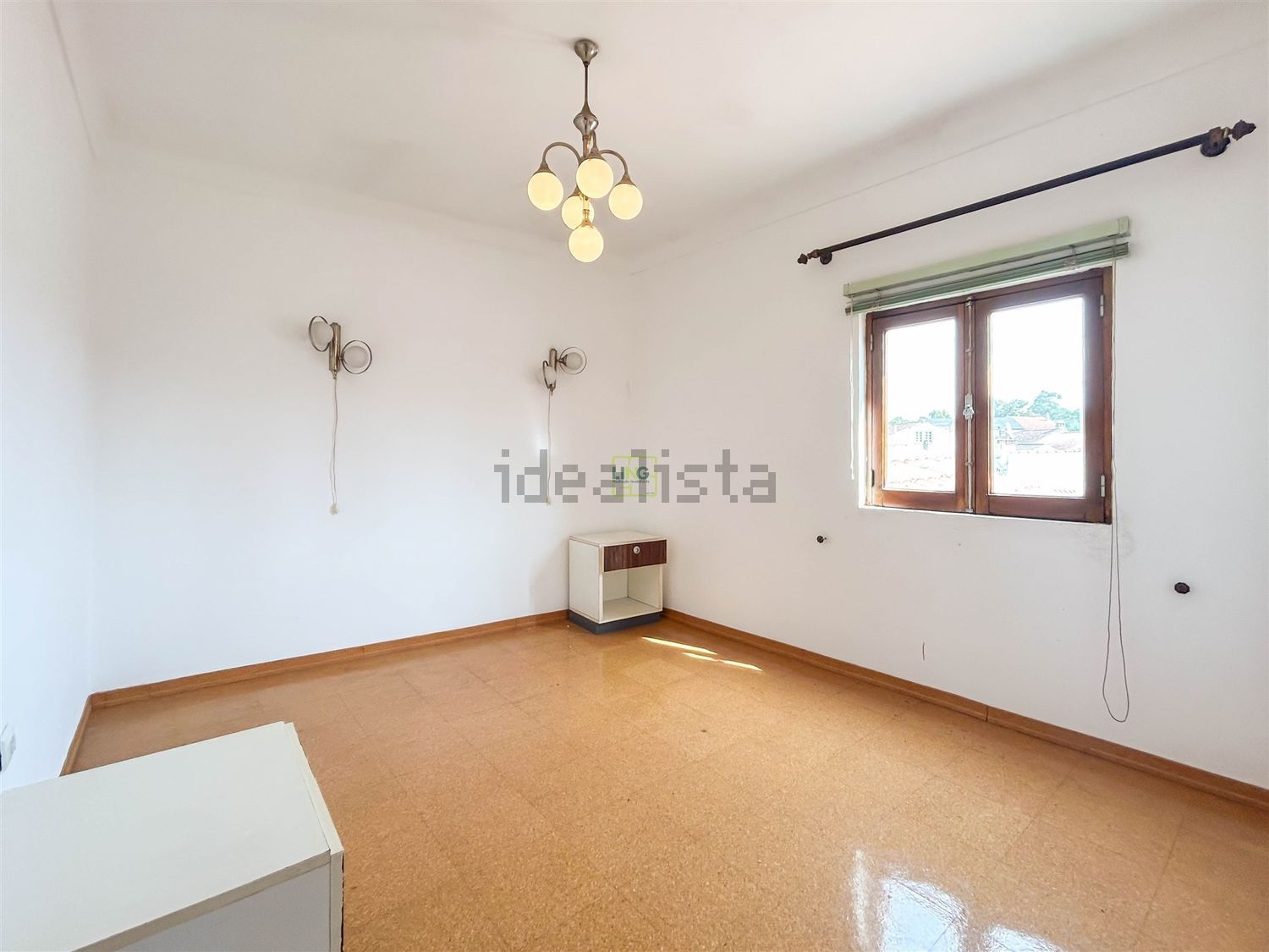 小楼房或独栋别墅出售在 São Miguel de Acha - 客厅