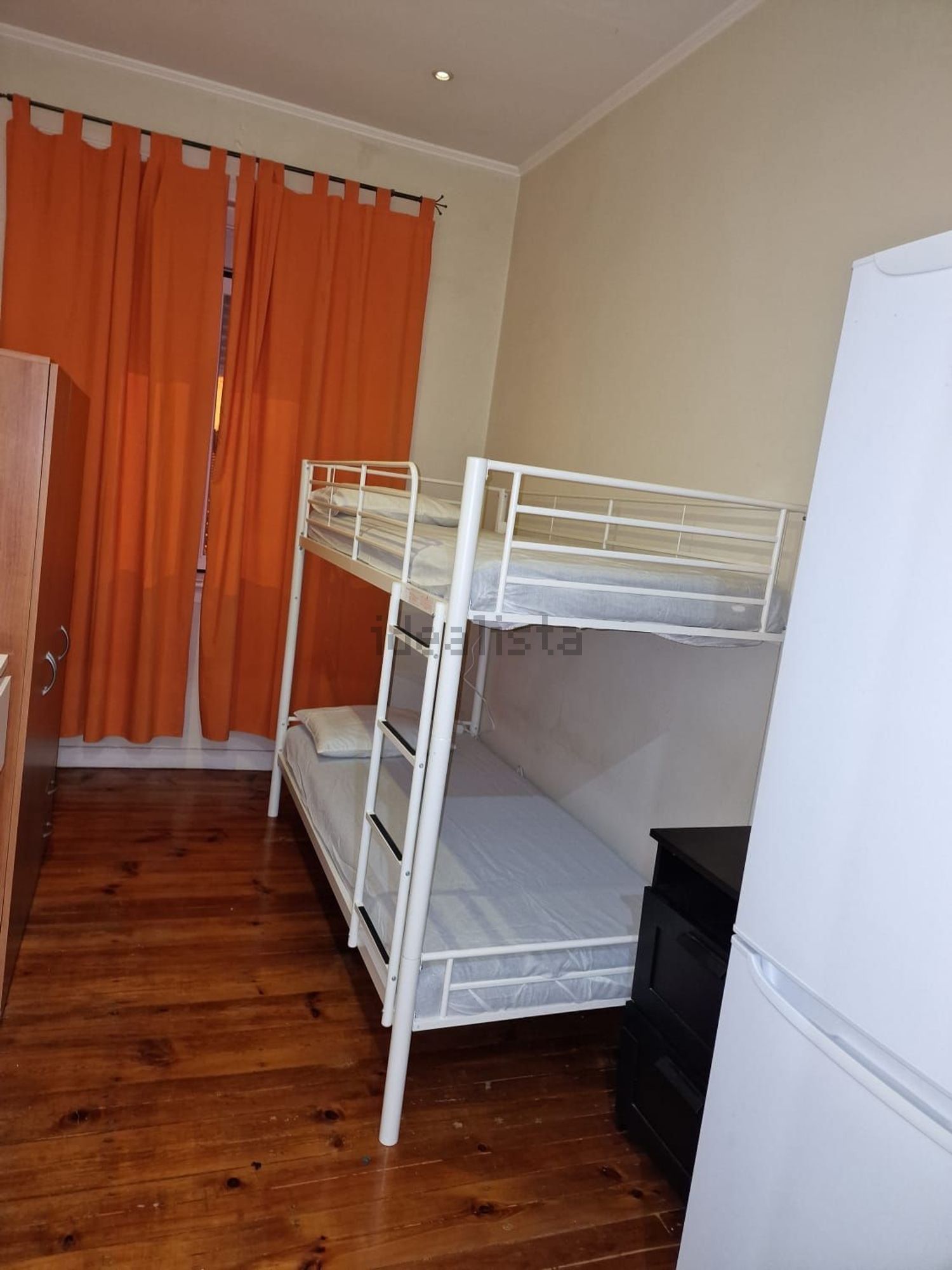 出租房间在Rua Actor João Rosa, 9 - 详情