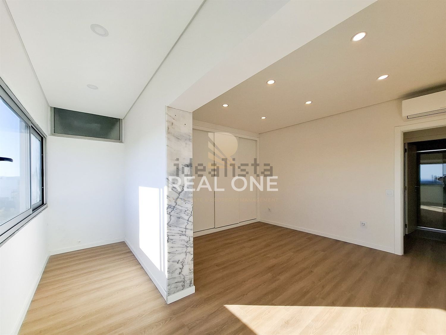 公寓 t3出售在Avenida José da Costa Mealha, 82 - 卧室