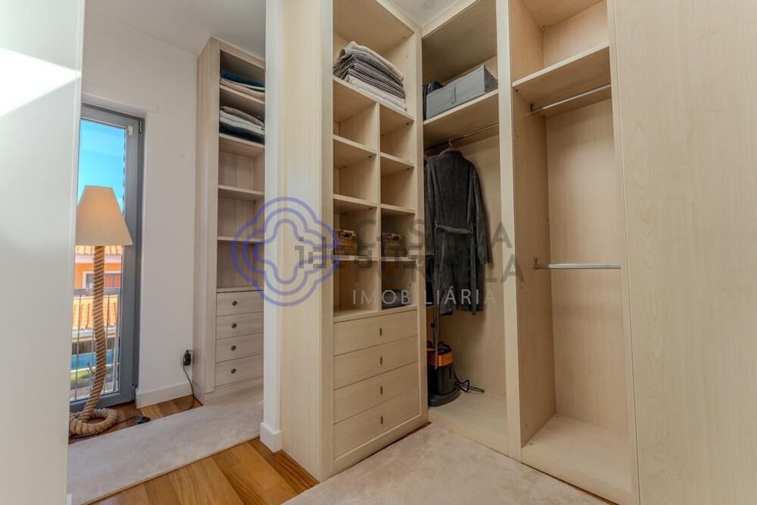 小楼房或独栋别墅出售在 Cobre - 试衣间