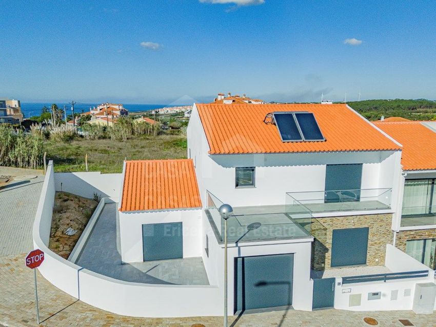 双拼别墅出售在 Ericeira Norte