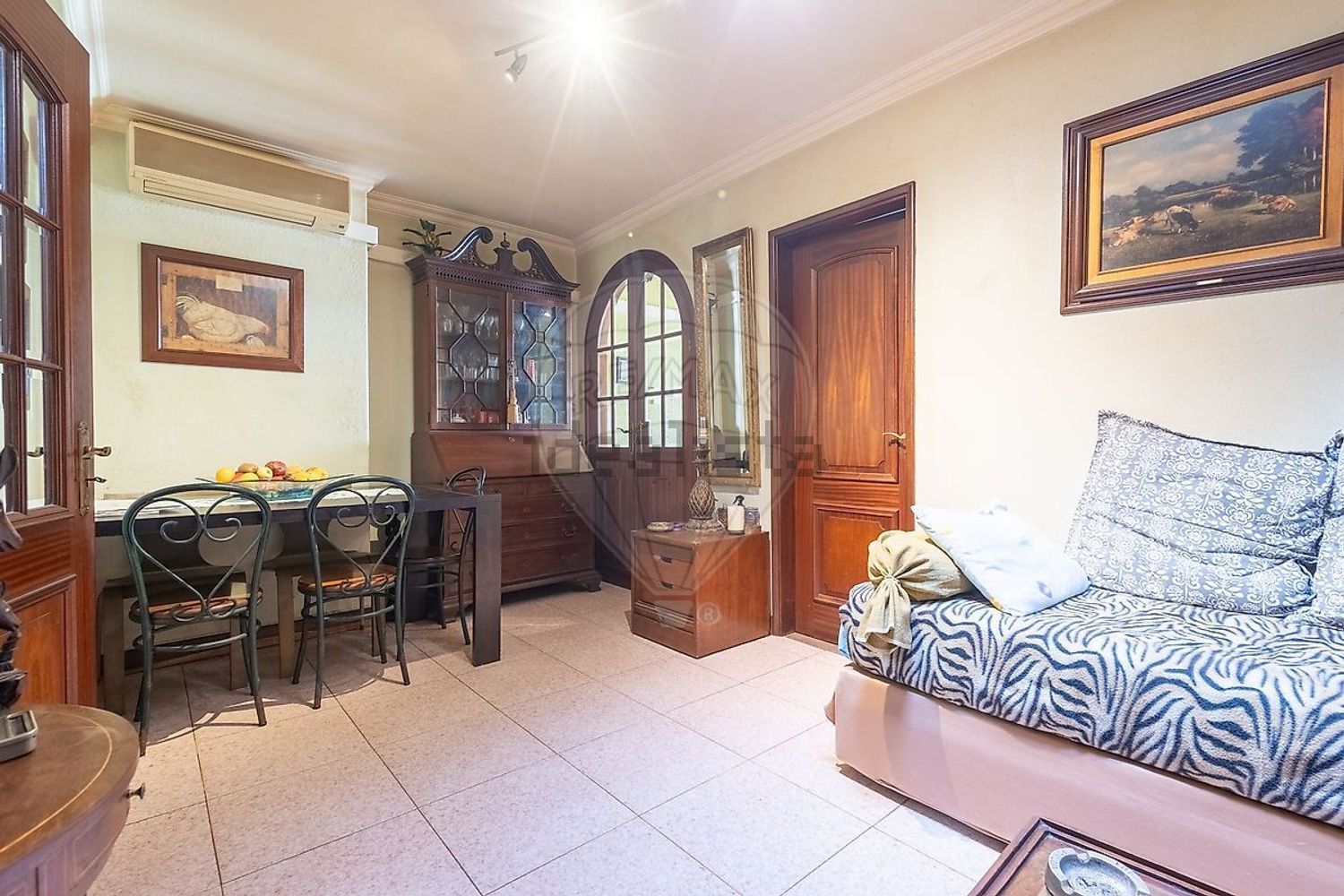 小楼房或独栋别墅出售在 Casal Evangelista - 客厅