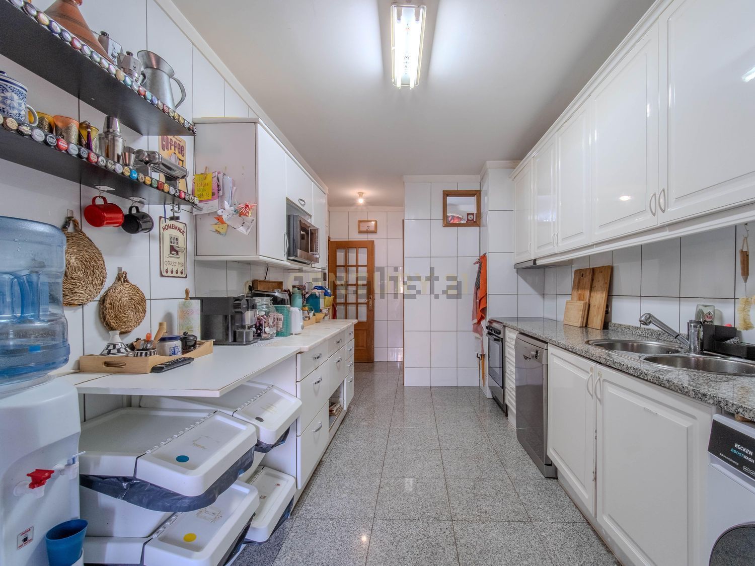 公寓 t3出售在Avenida Dom Afonso Henriques, 1105 - 厨房