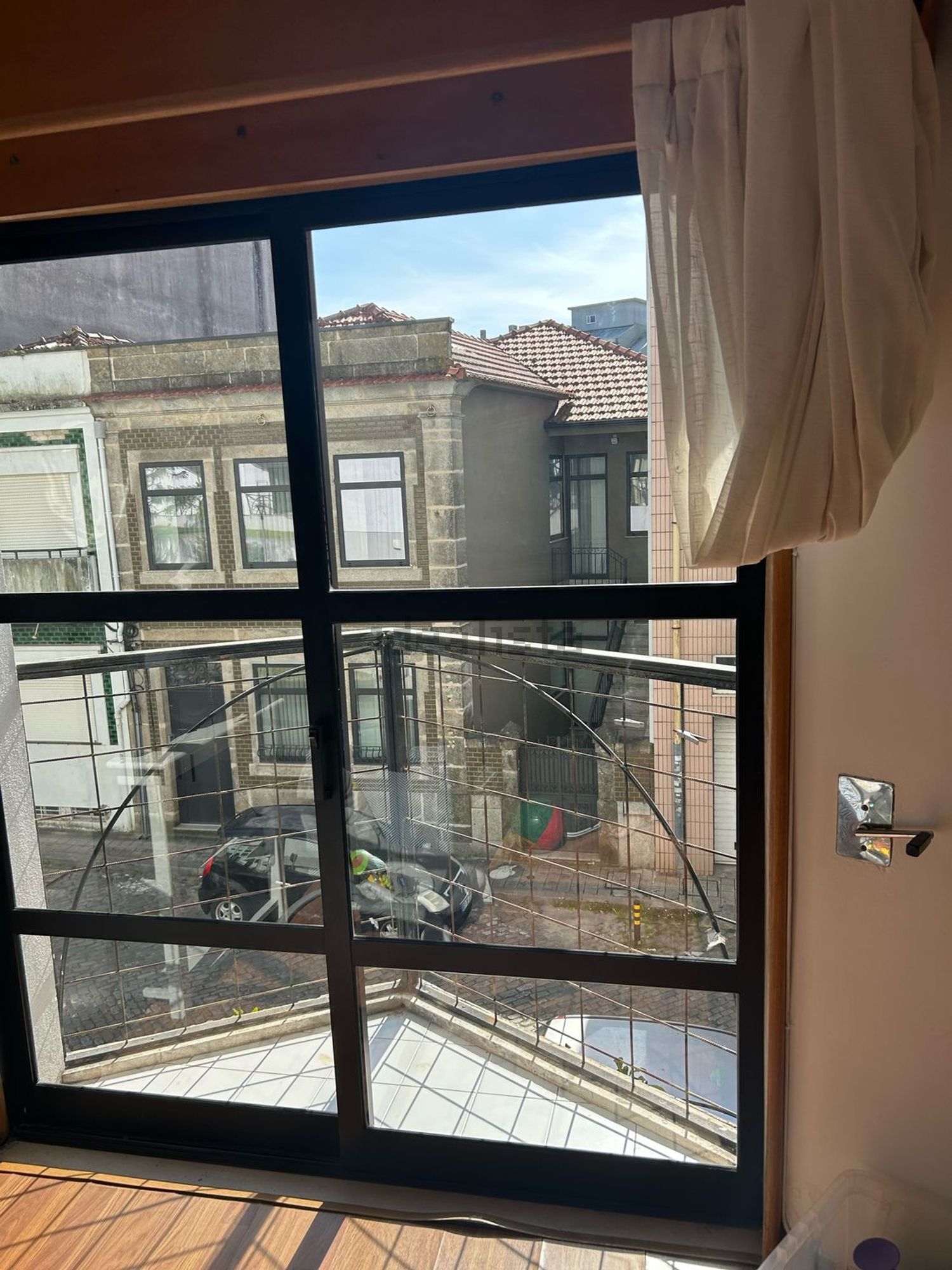 出租小楼房或独栋别墅在Rua de 9 de Julho, 50 - 阳台