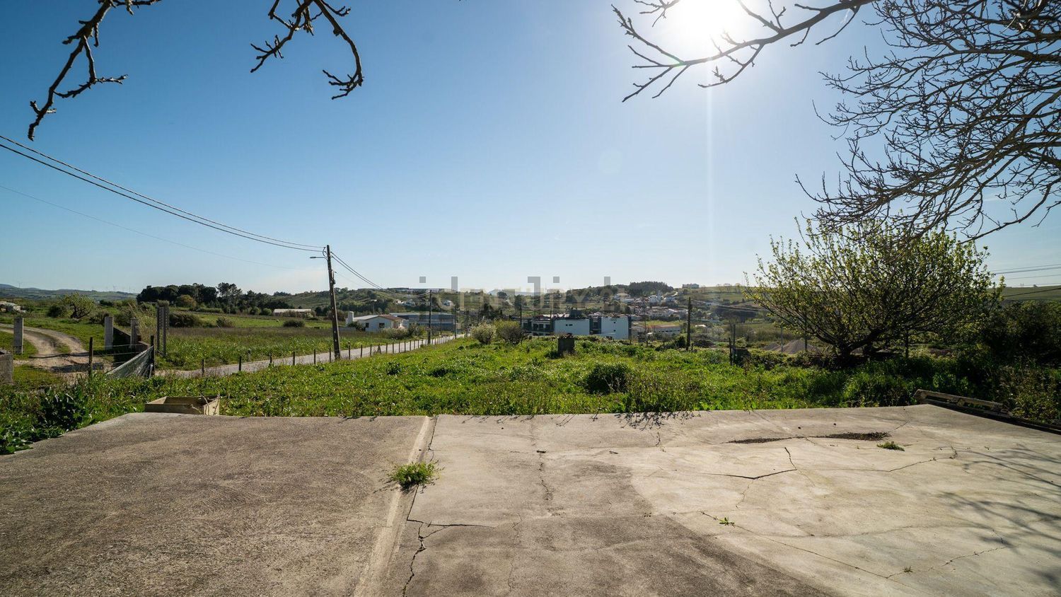 小楼房或独栋别墅出售在 N9, 14 - 视线