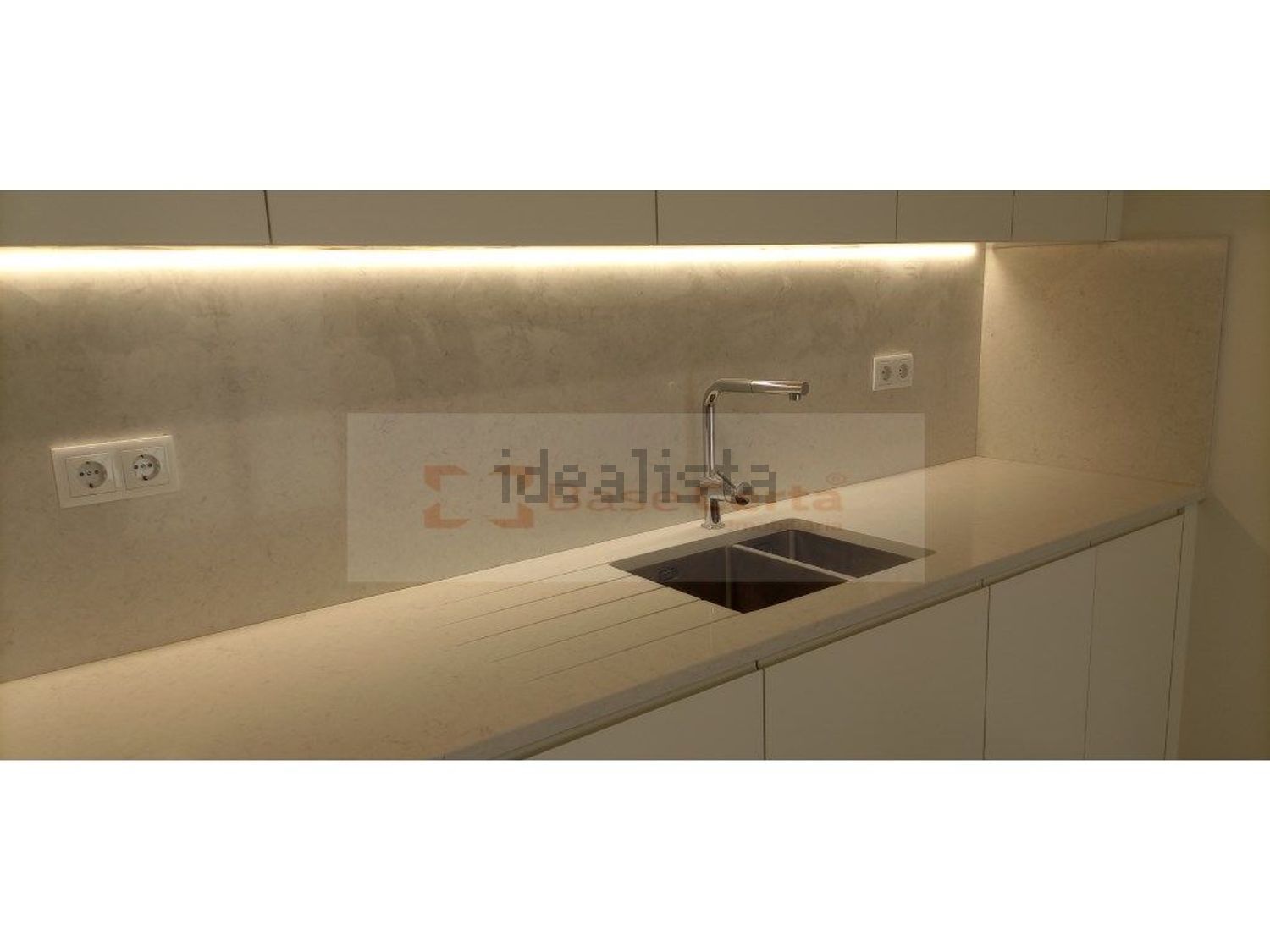 公寓 t2出售在 Calçada do Poço - 厨房