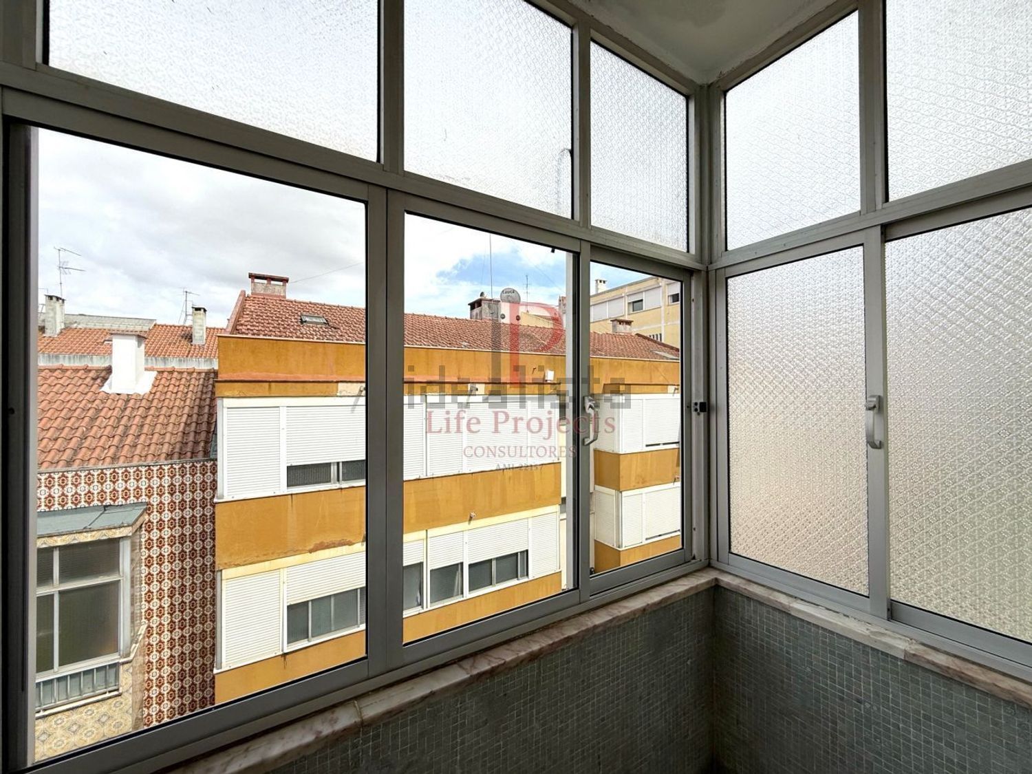 公寓 t3出售在 Centro da Amadora - 阳台